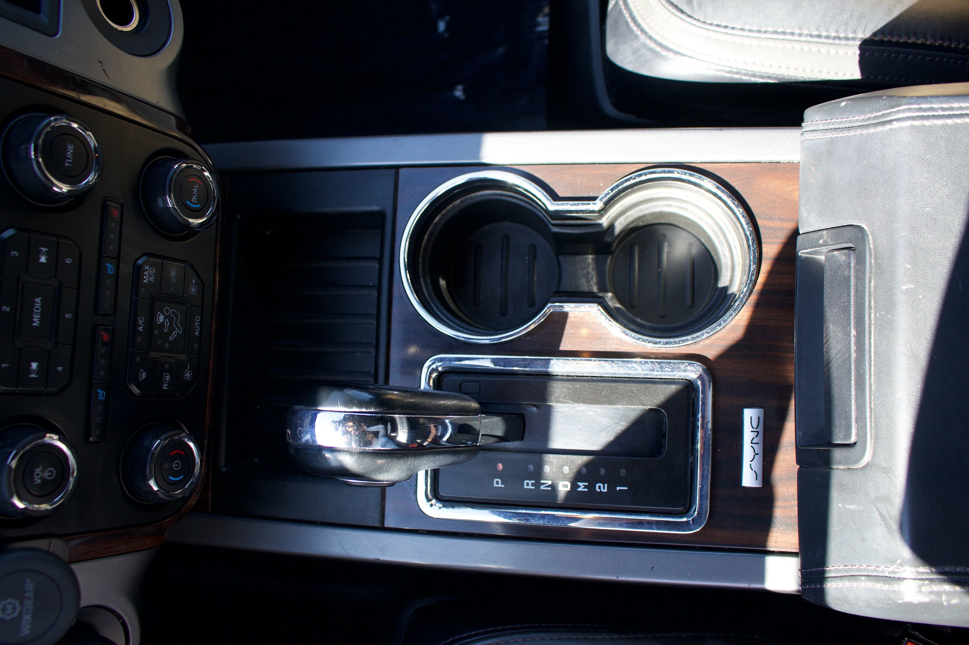 Photo 33 of this Ford Expedition