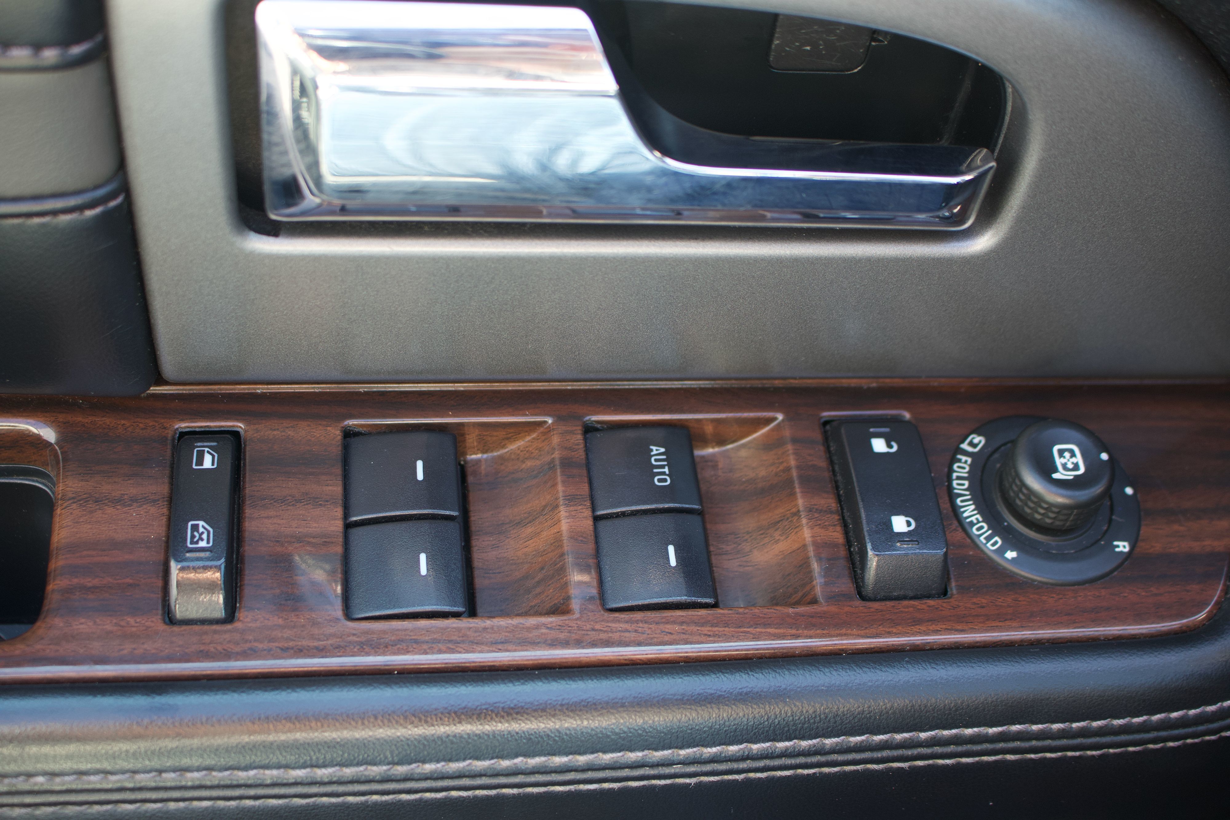 Photo 23 of this Ford Expedition