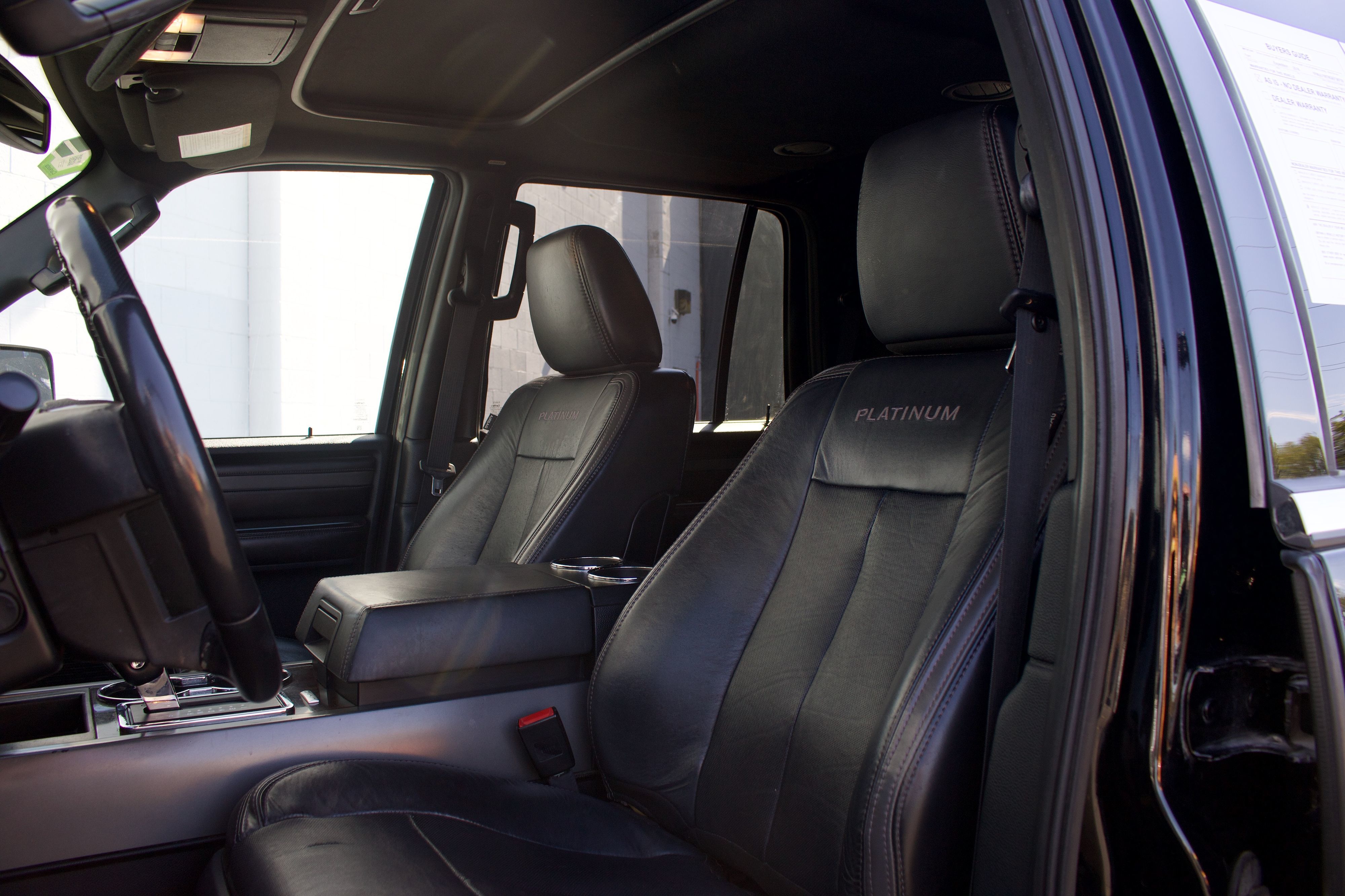 Photo 27 of this Ford Expedition