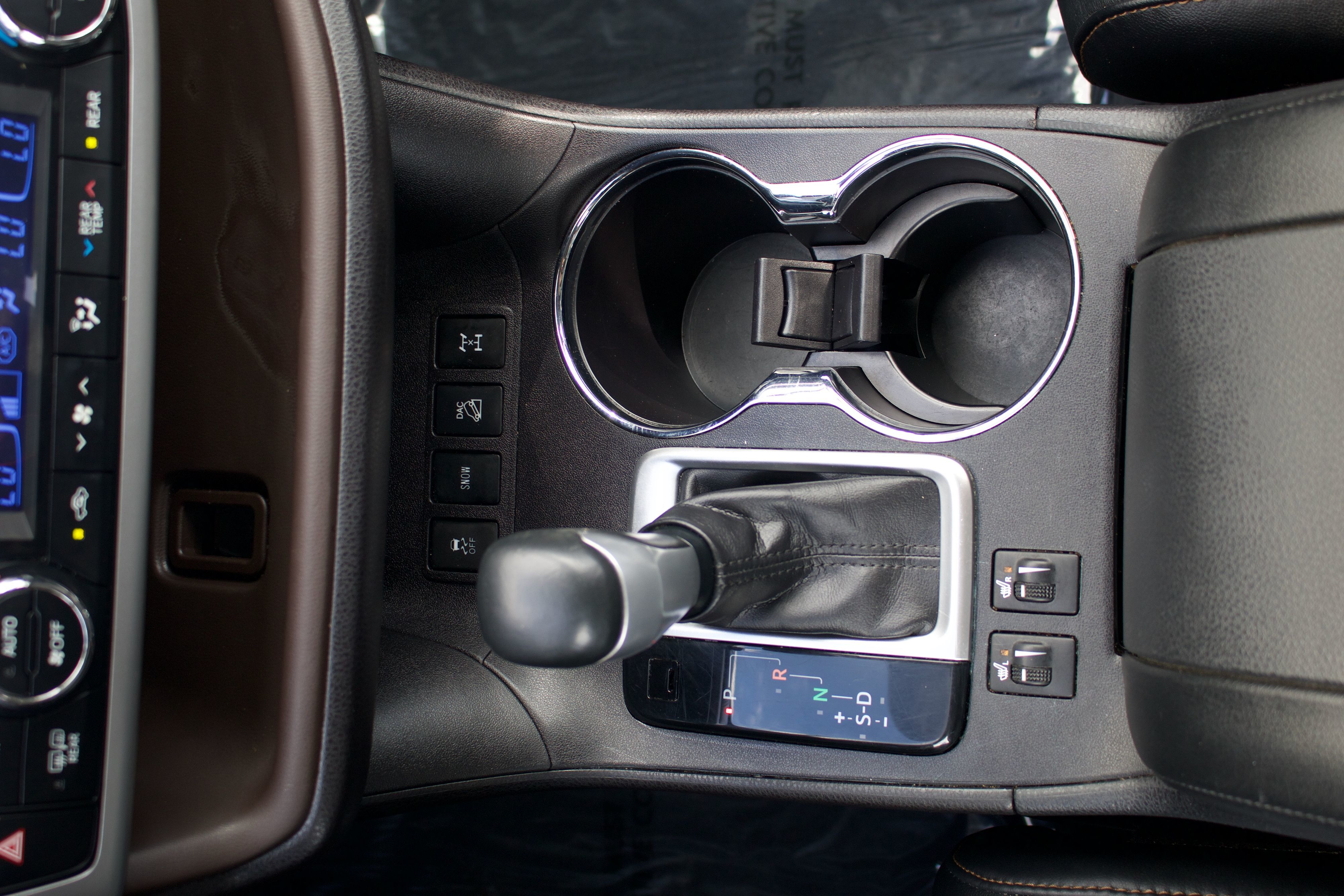 Photo 31 of this Toyota Highlander