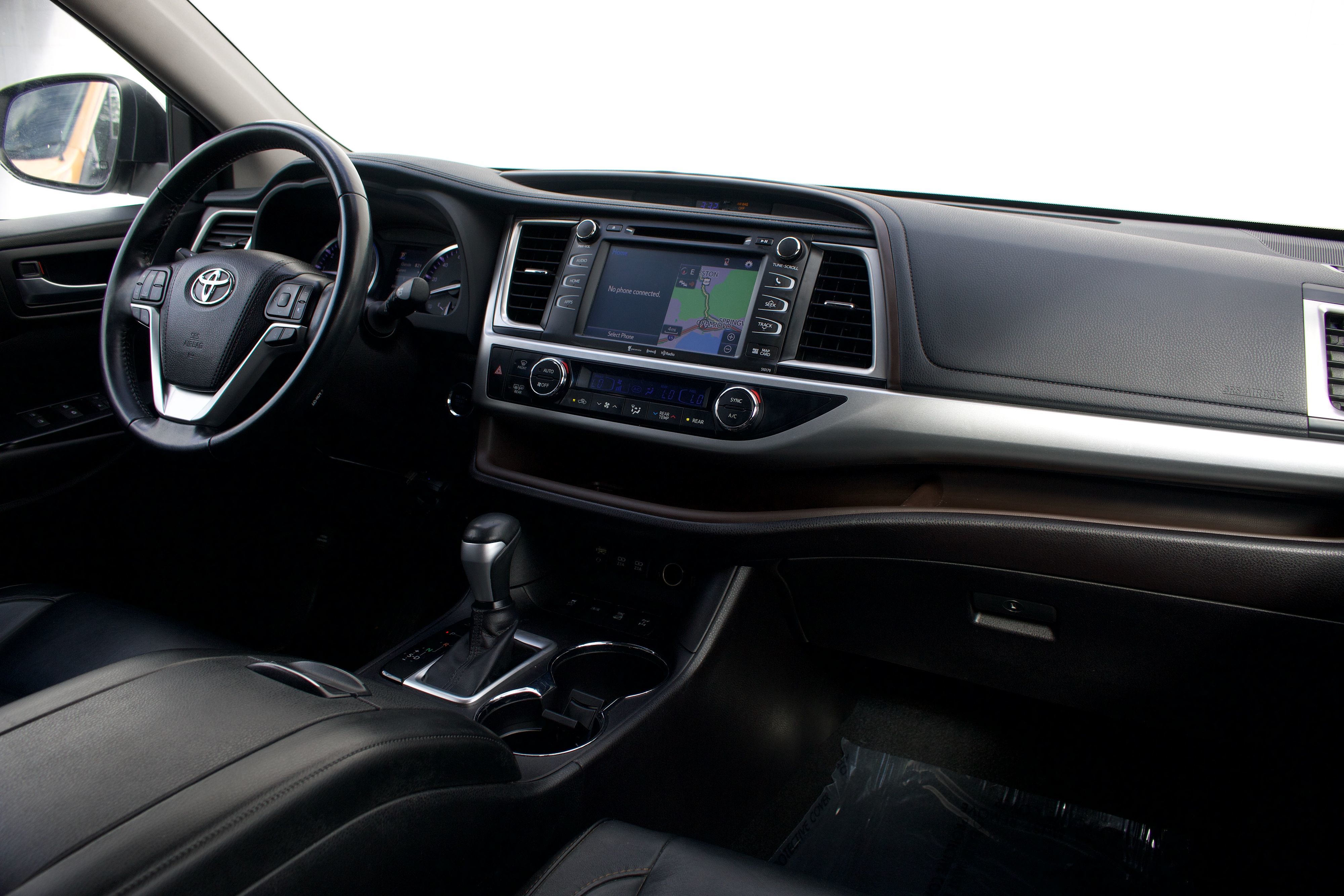 Photo 24 of this Toyota Highlander