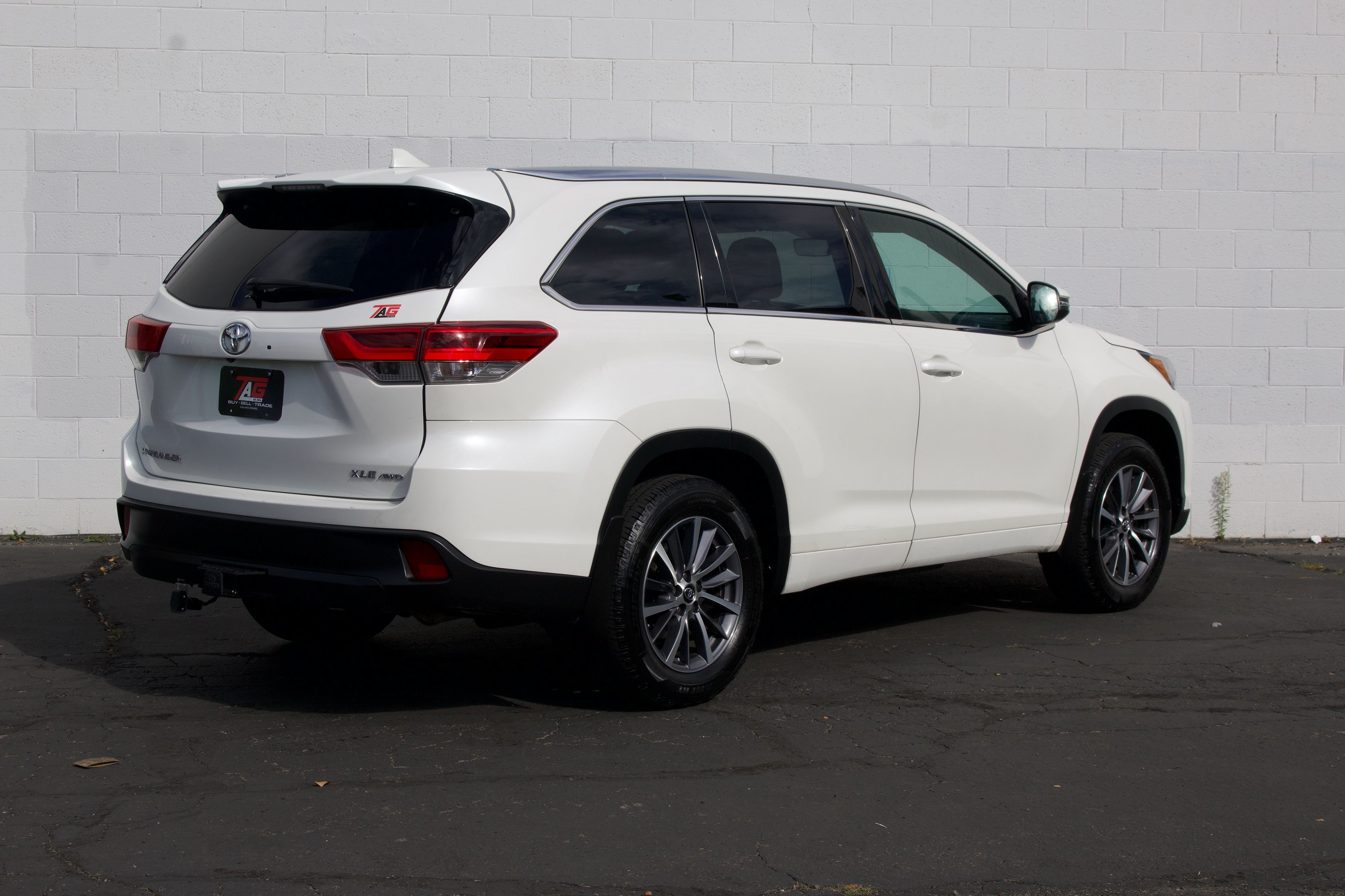 Photo 14 of this Toyota Highlander