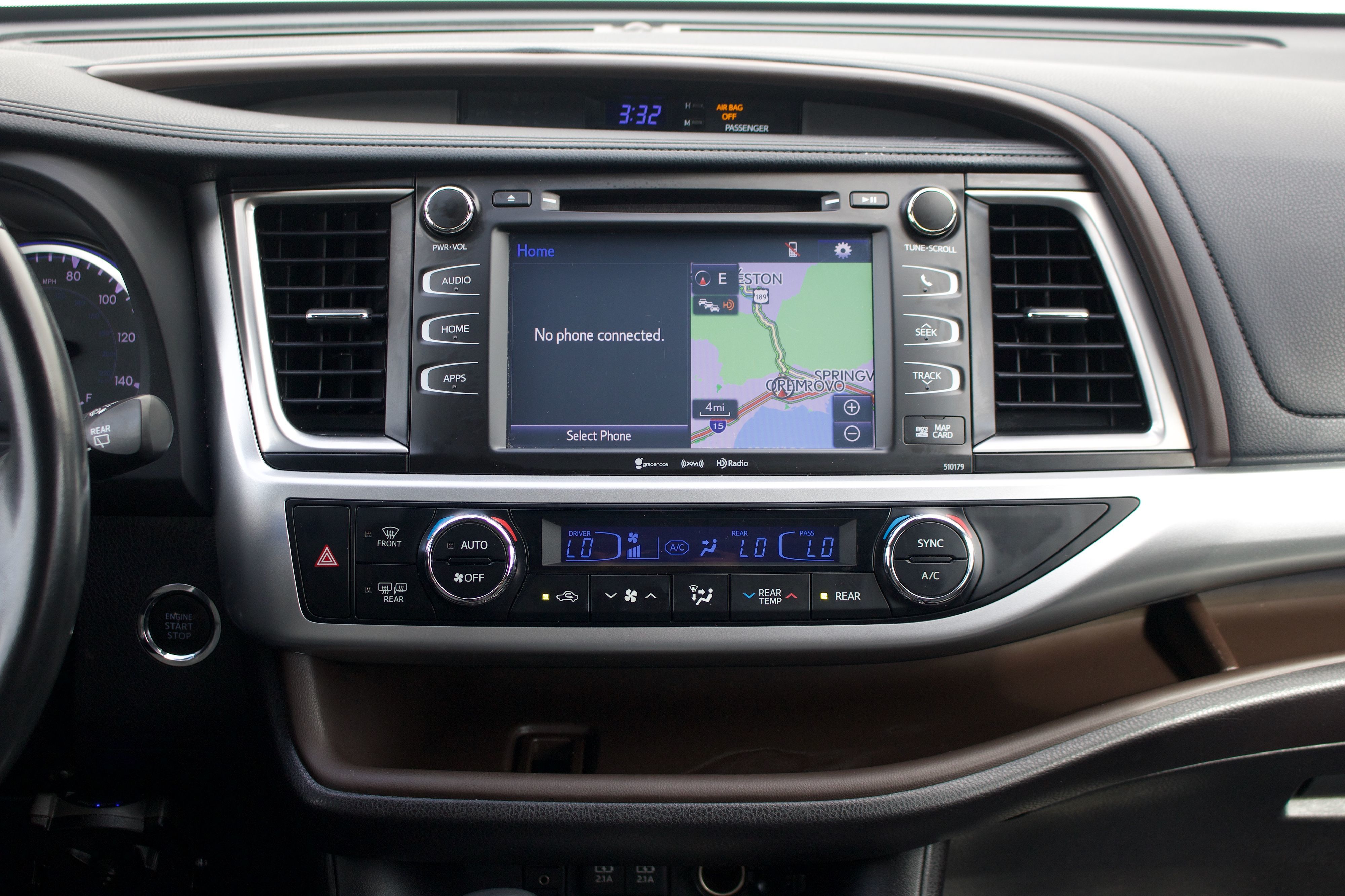 Photo 28 of this Toyota Highlander
