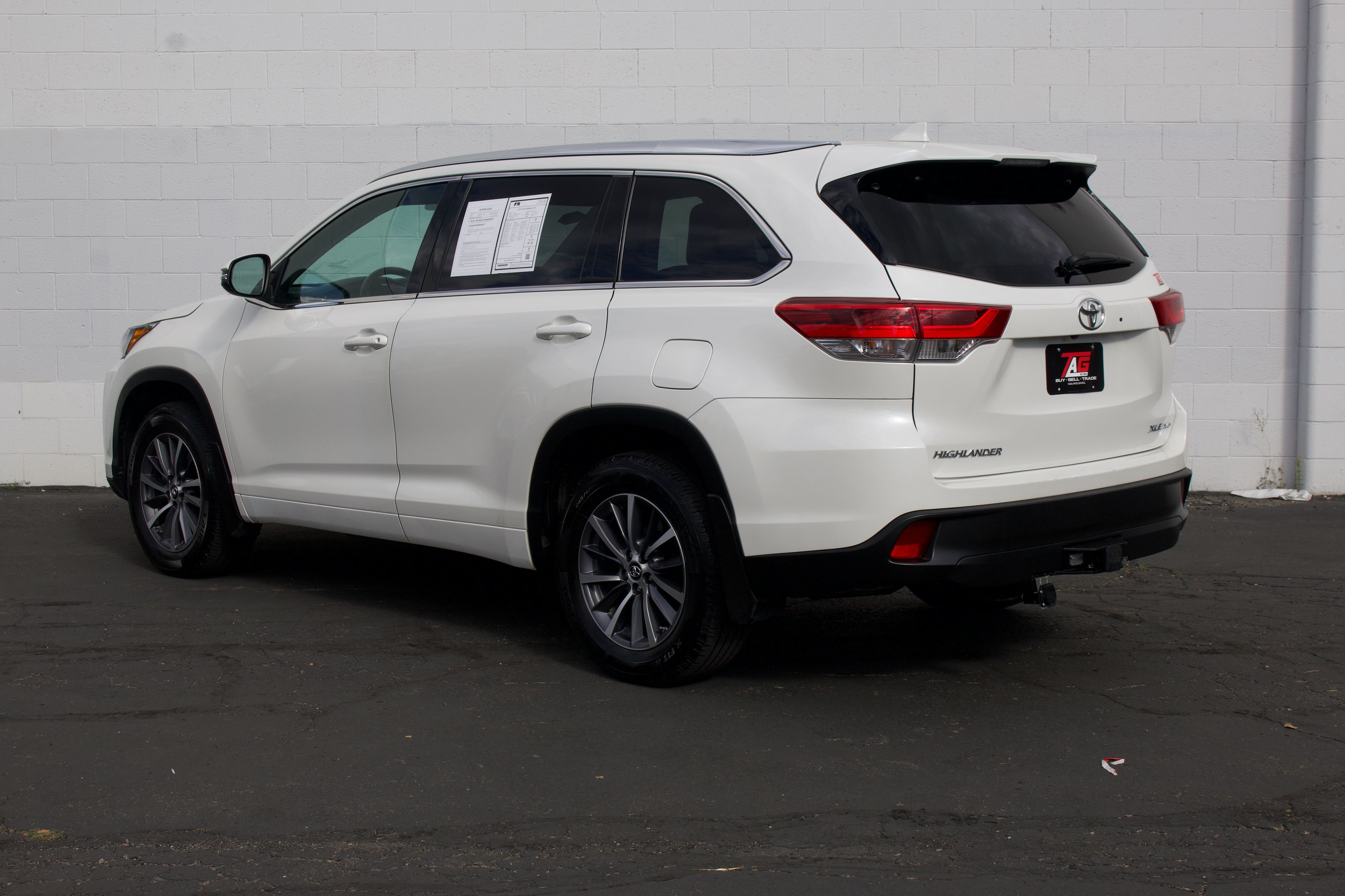 Photo 13 of this Toyota Highlander