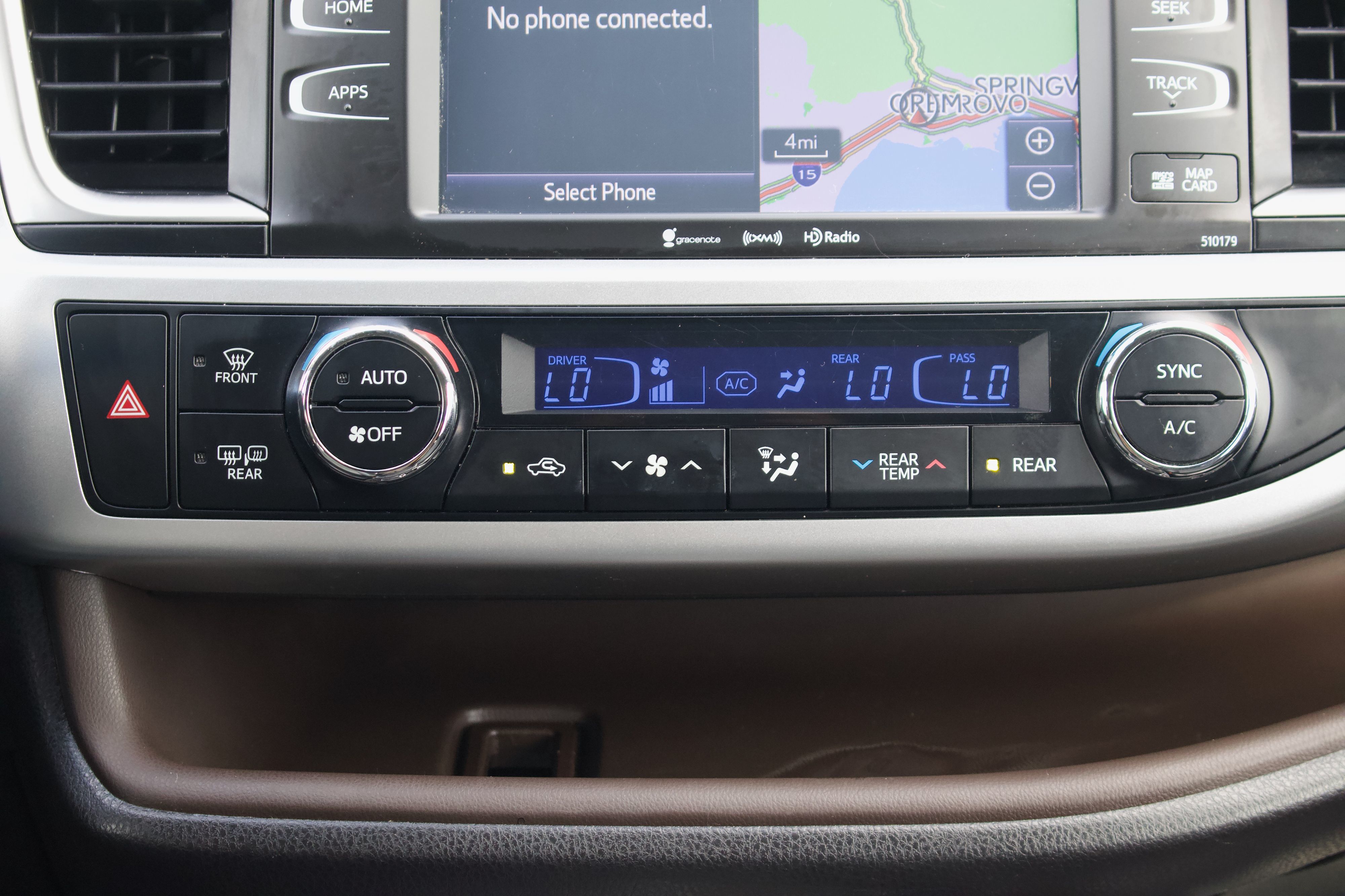Photo 29 of this Toyota Highlander