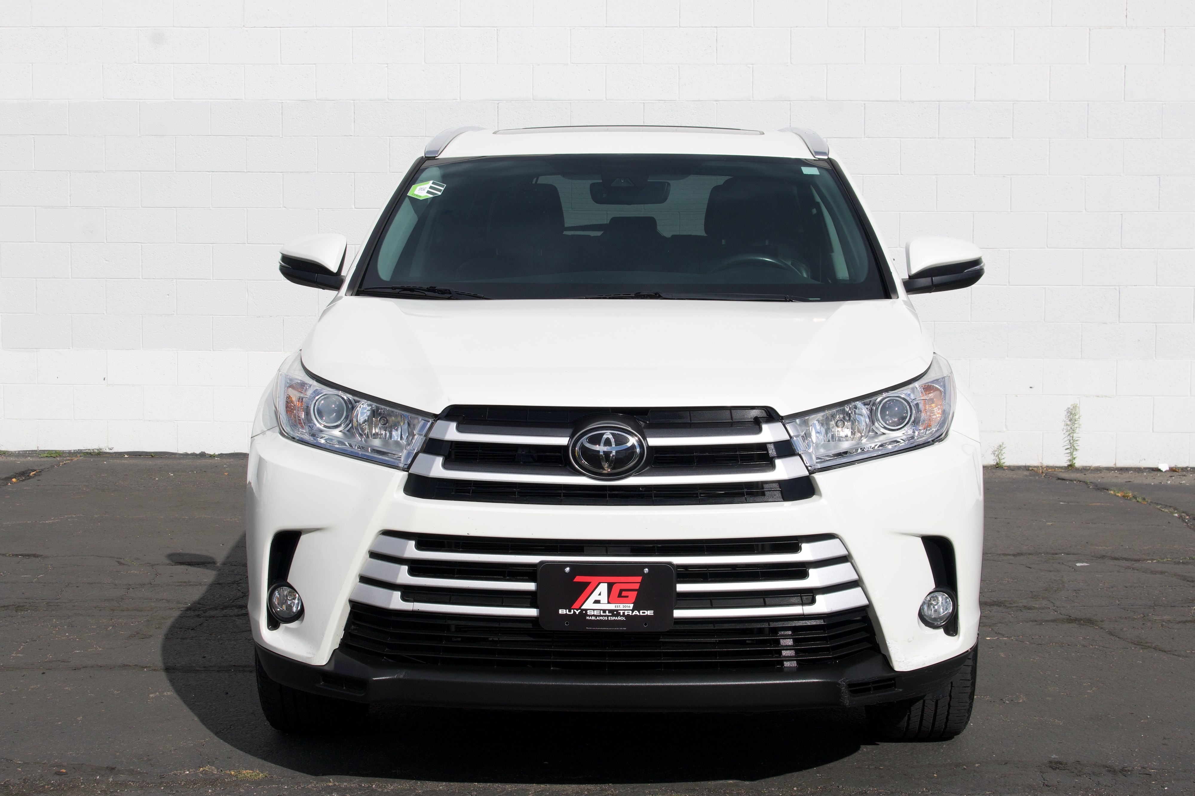 Photo 10 of this Toyota Highlander