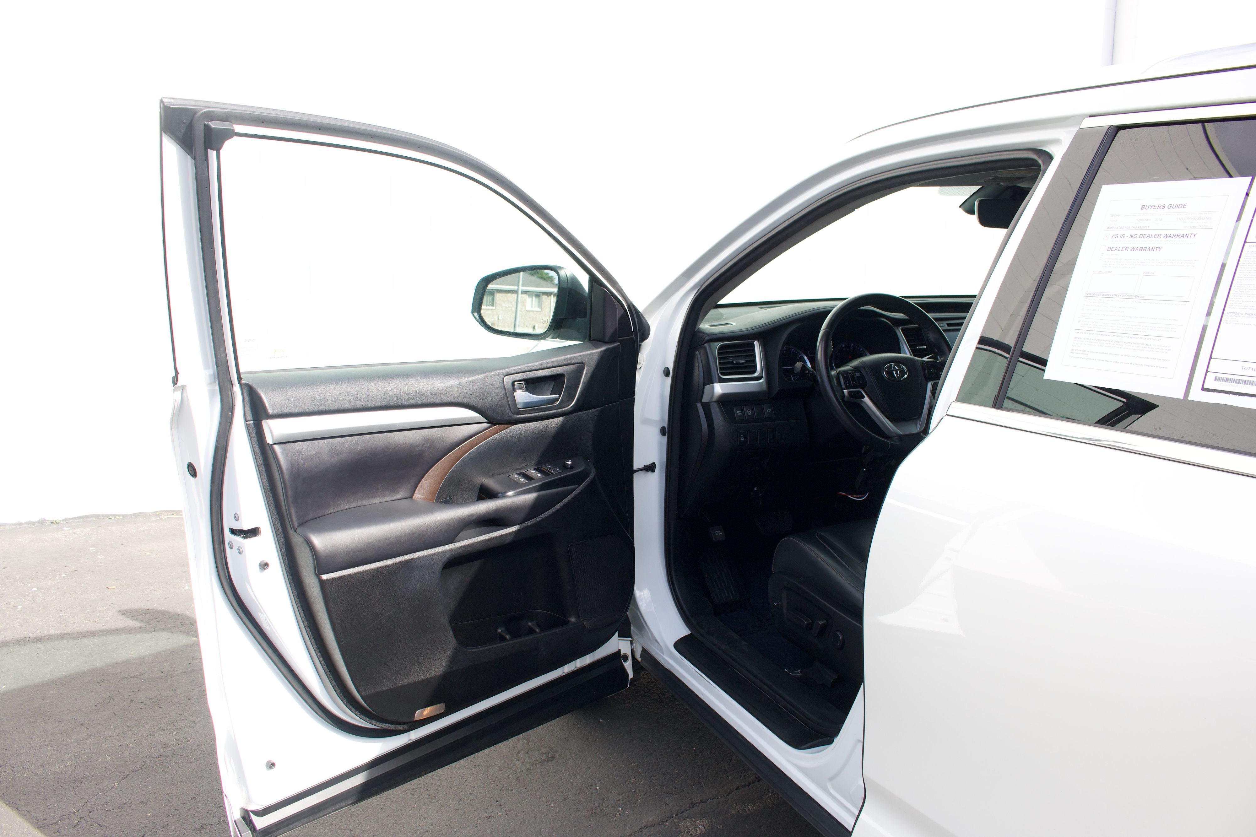 Photo 21 of this Toyota Highlander