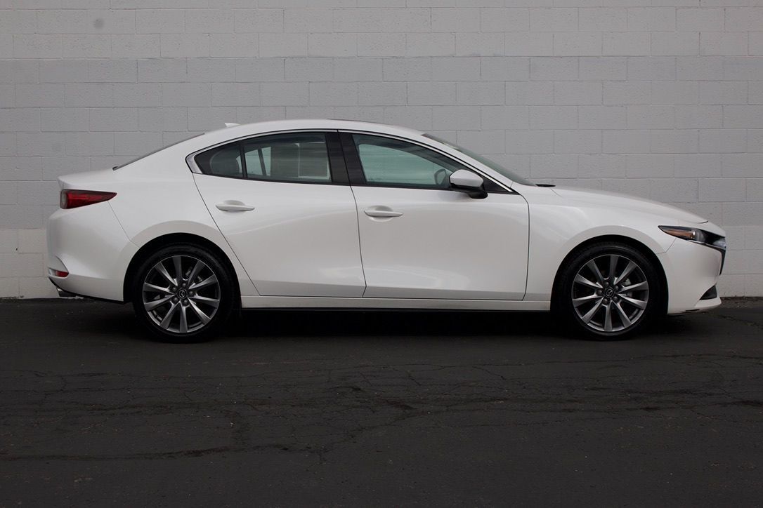 Mazda Mazda3 photo 16