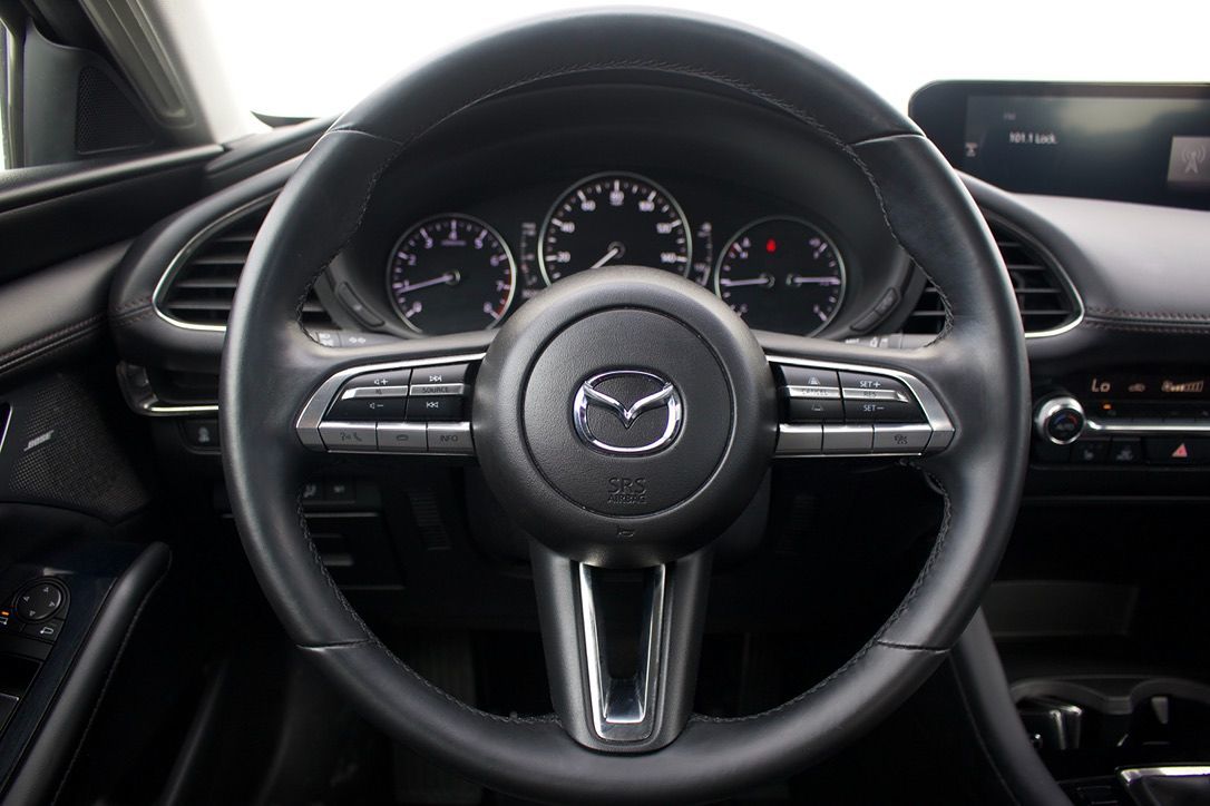 Mazda Mazda3 photo 9