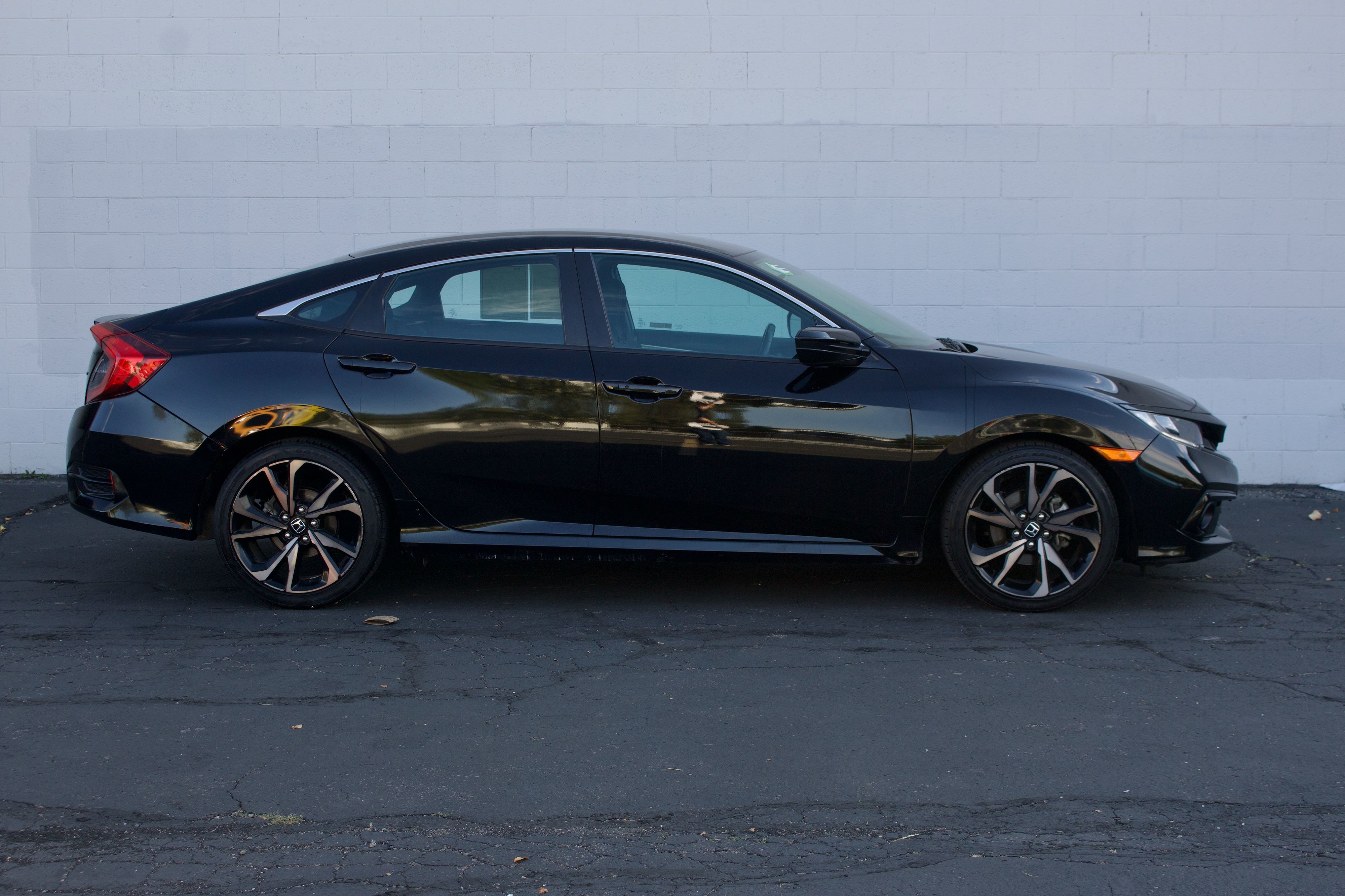 Photo 14 of this Honda Civic Sedan