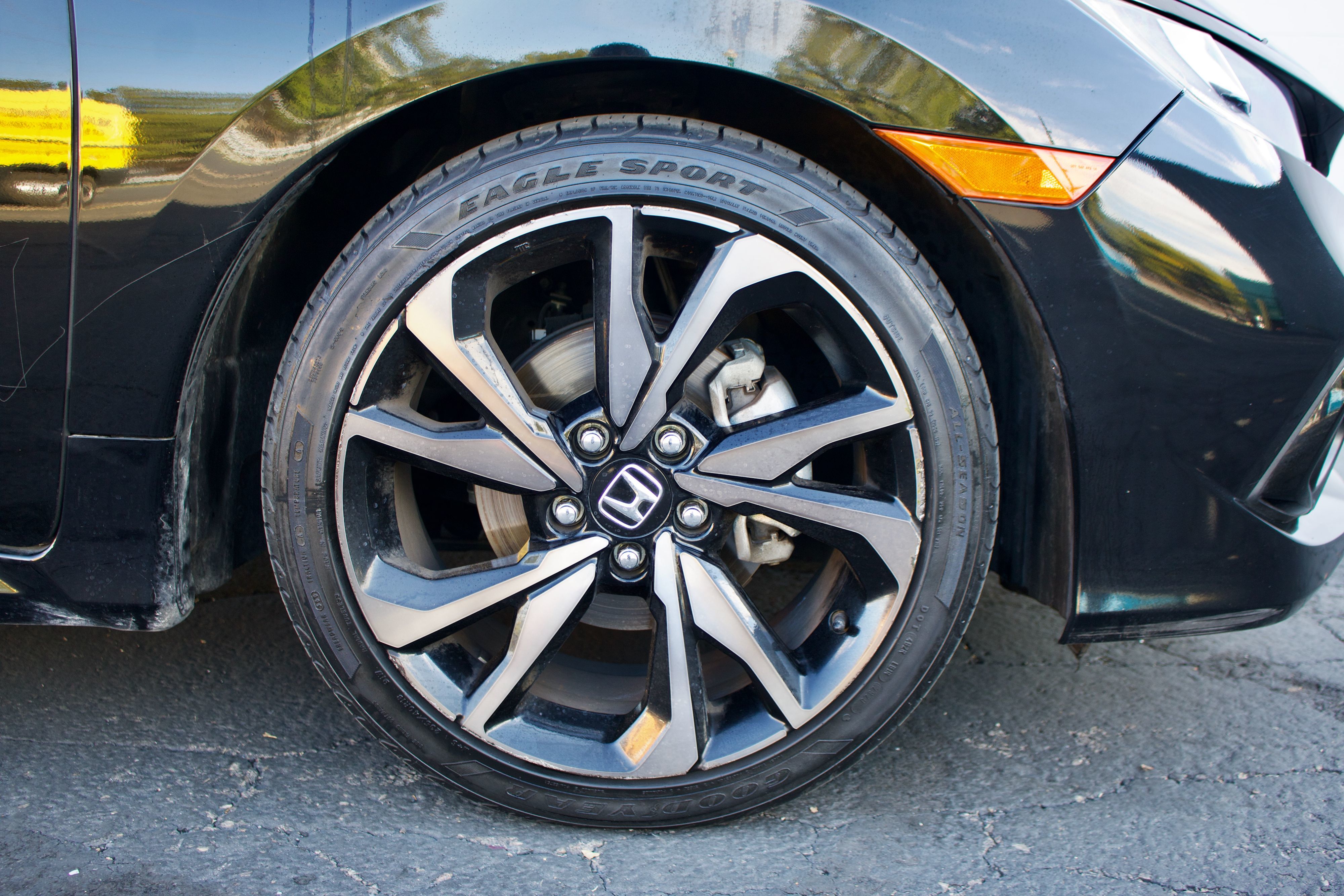 Photo 15 of this Honda Civic Sedan
