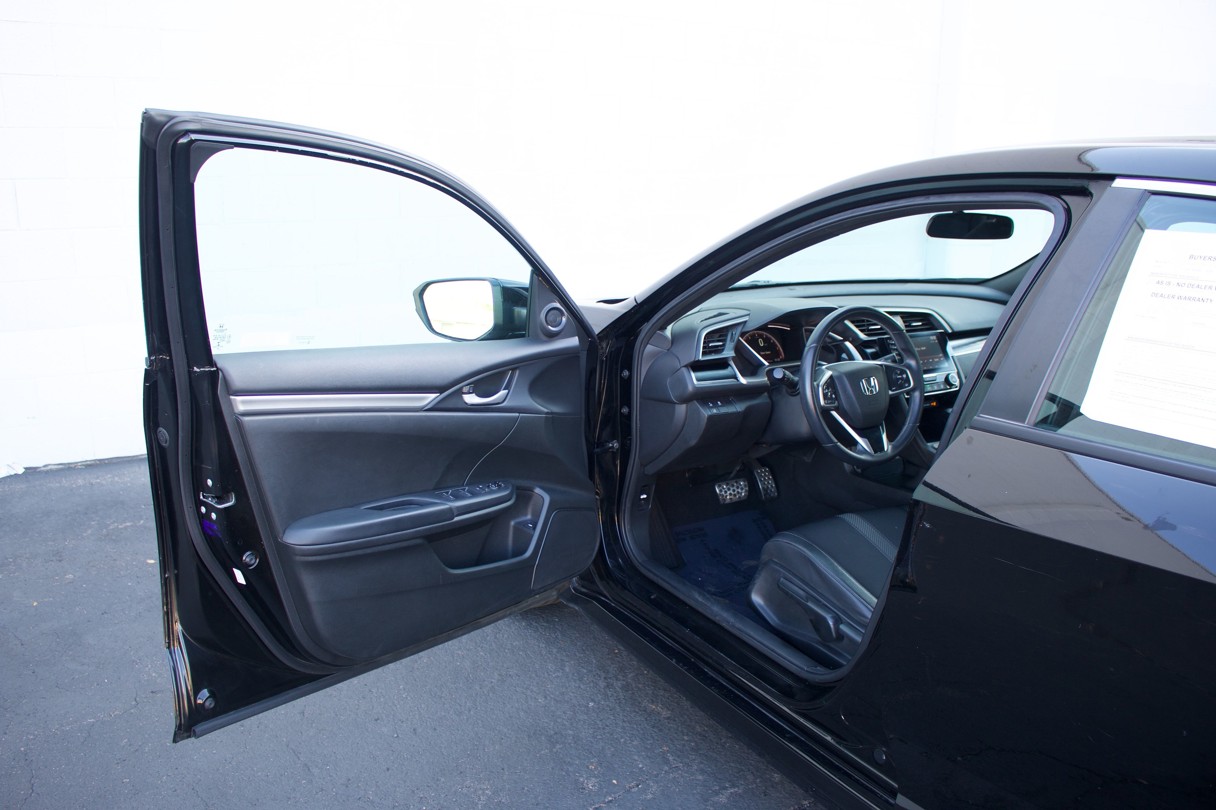 Photo 20 of this Honda Civic Sedan