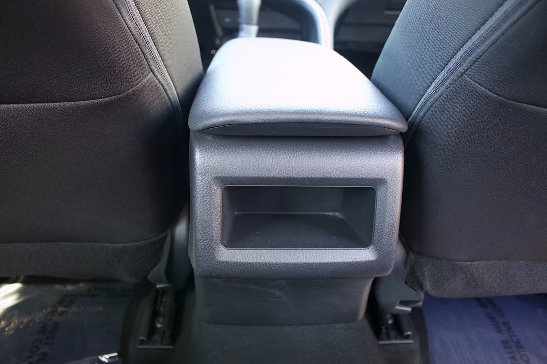 Toyota Camry photo 33
