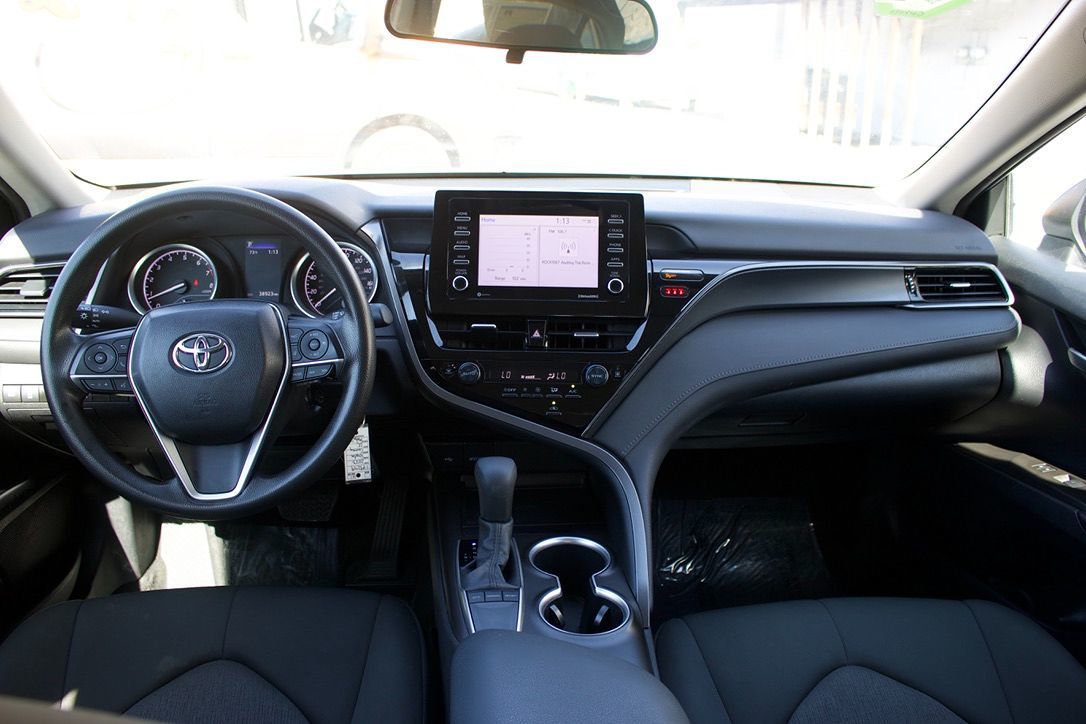 Toyota Camry photo 8