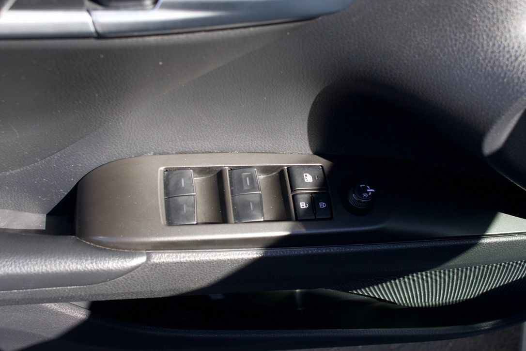 Toyota Camry photo 23