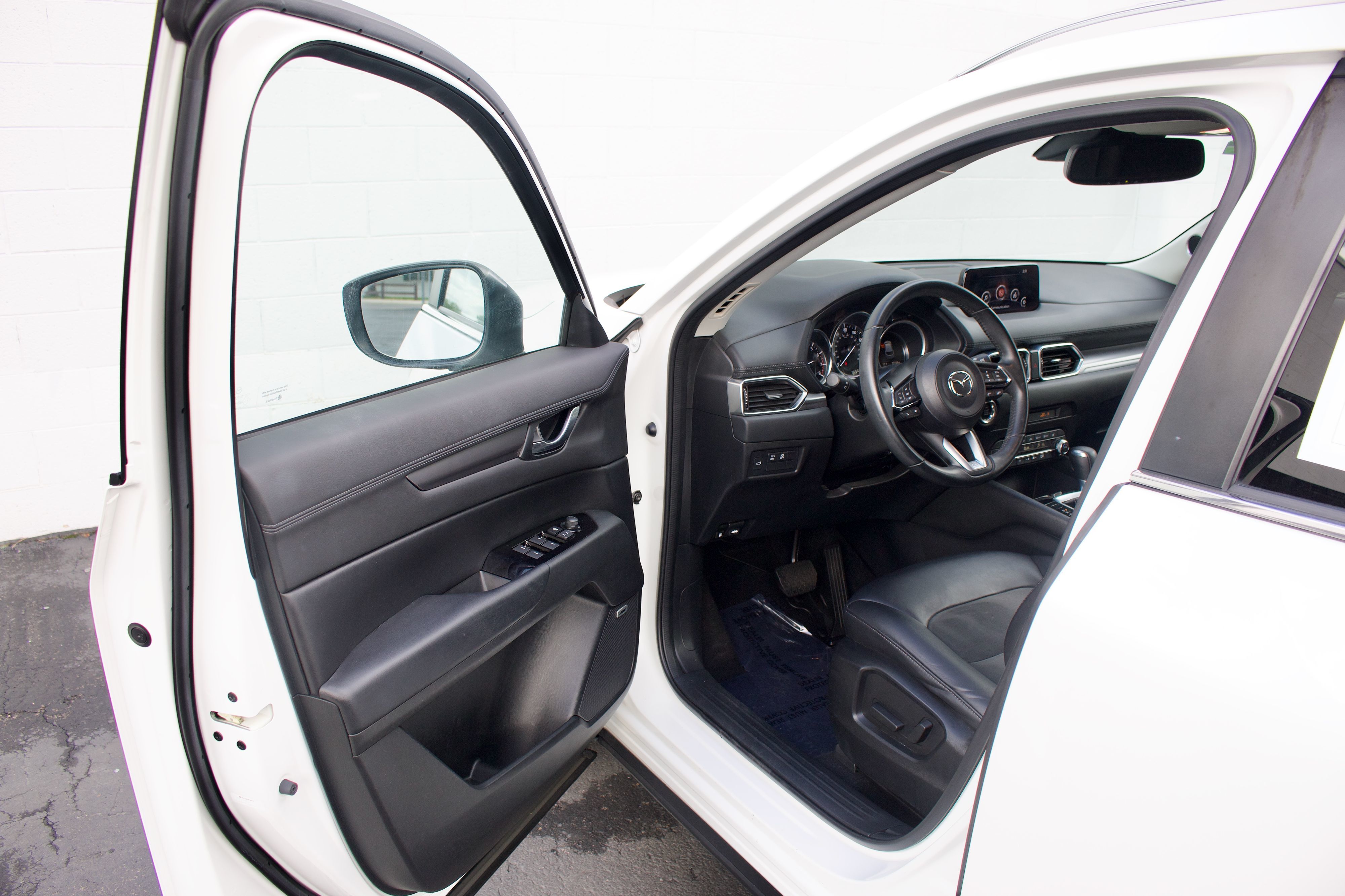 Photo 21 of this Mazda CX-5