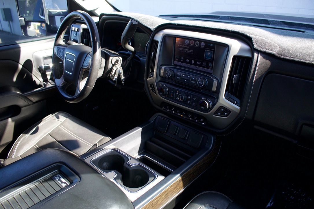 GMC Sierra photo 25