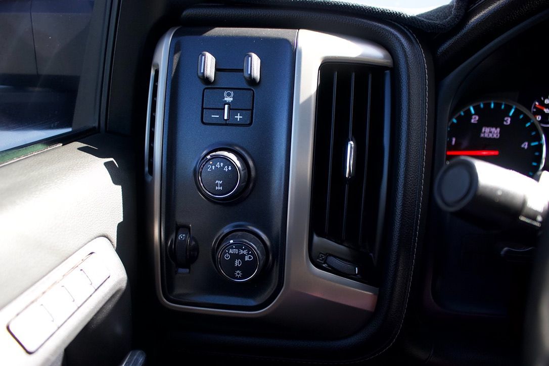 GMC Sierra photo 28