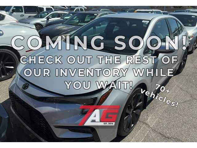 Classic Silver Metallic 2023 Toyota Corolla SE FWD Sedan Front-Wheel Drive Automatic