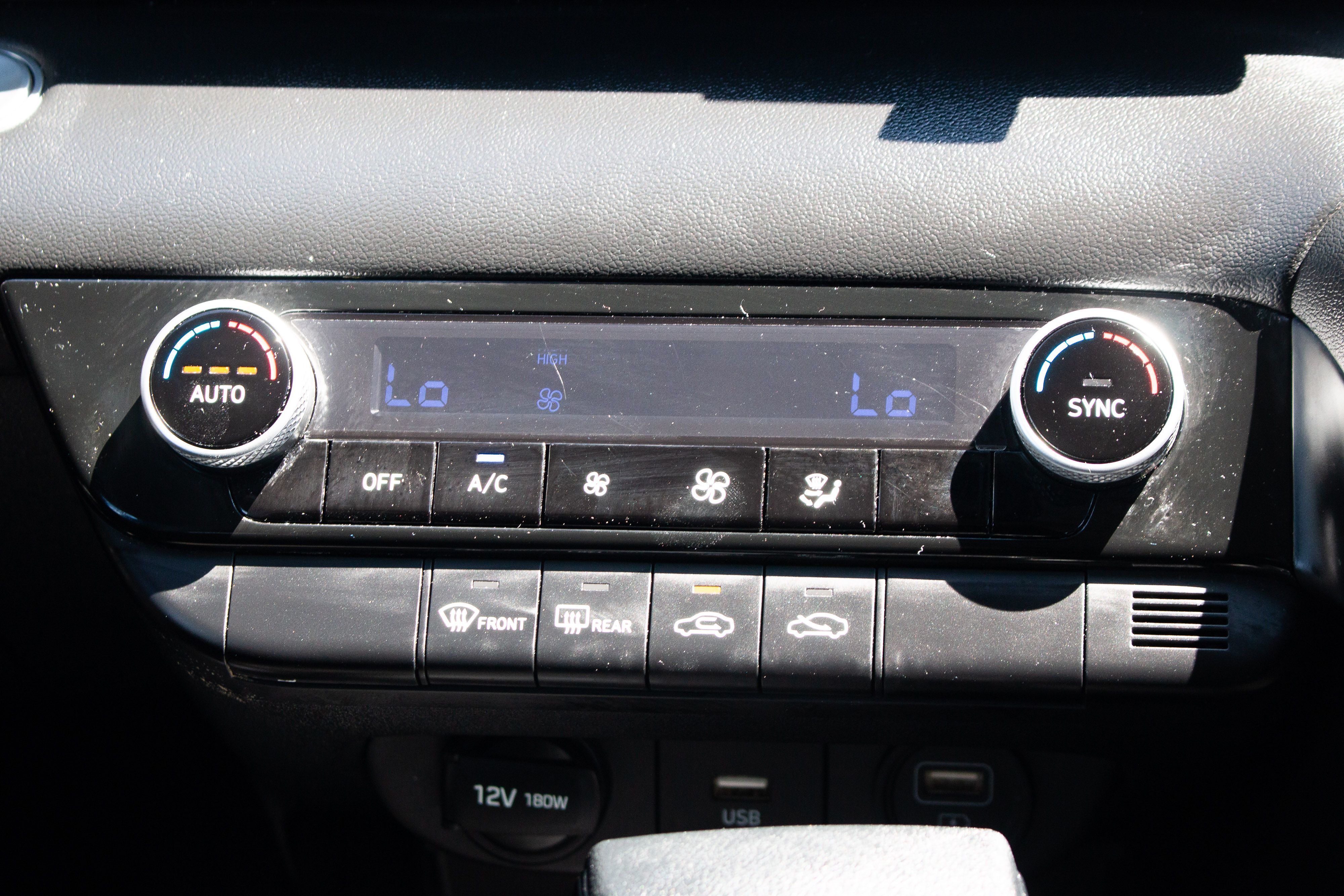 2021 Hyundai Elantra SEL - Photo 29