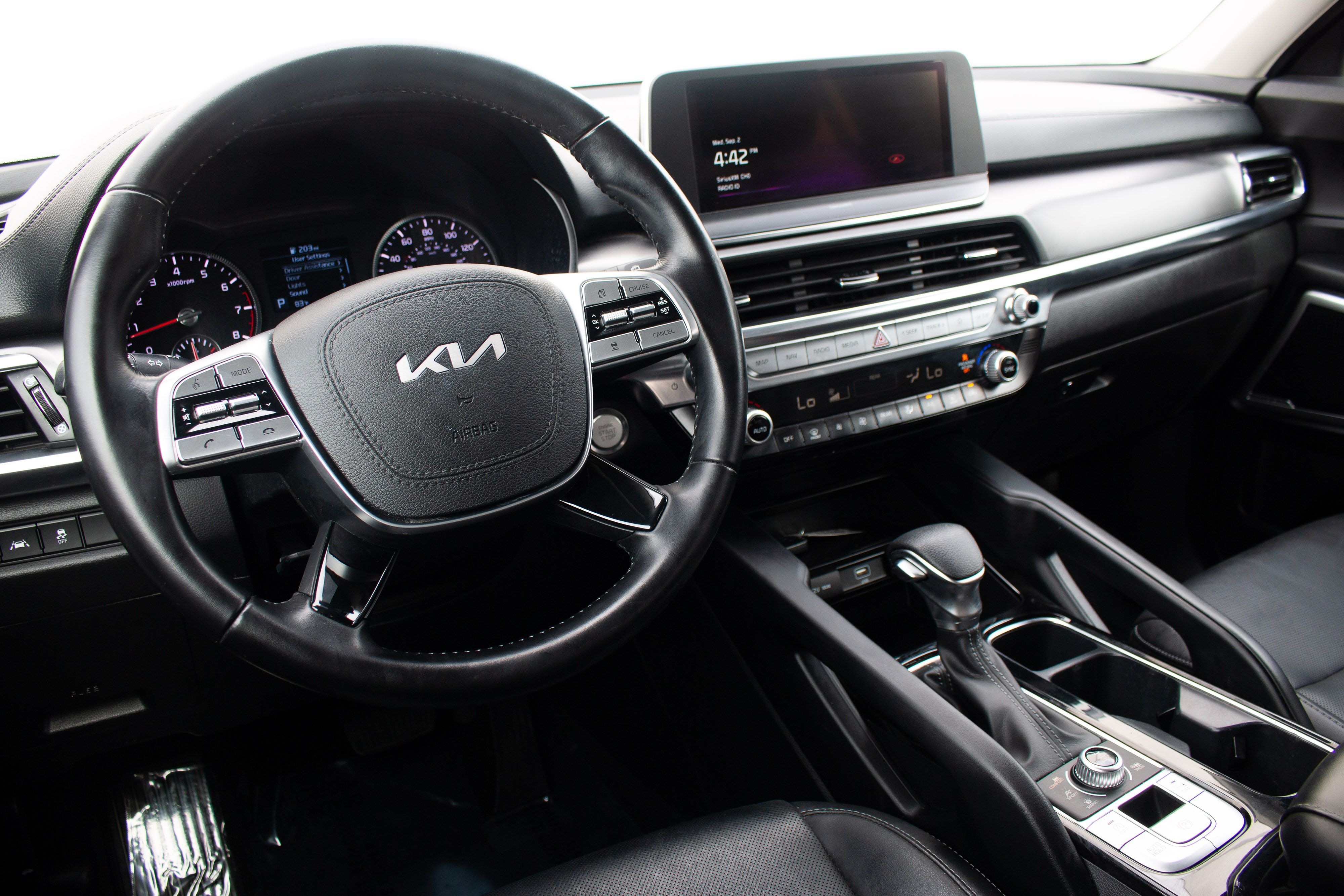 Kia Telluride photo 24