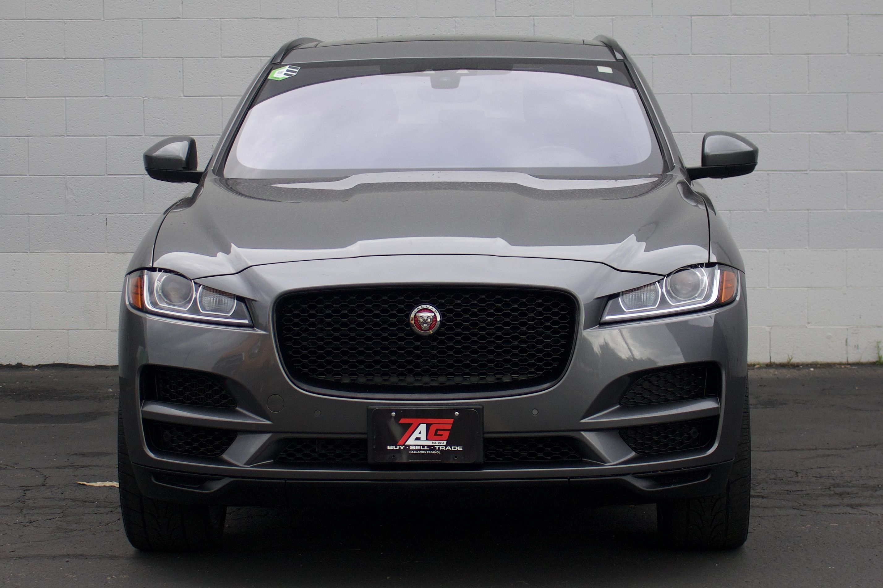 Jaguar F-PACE photo 10