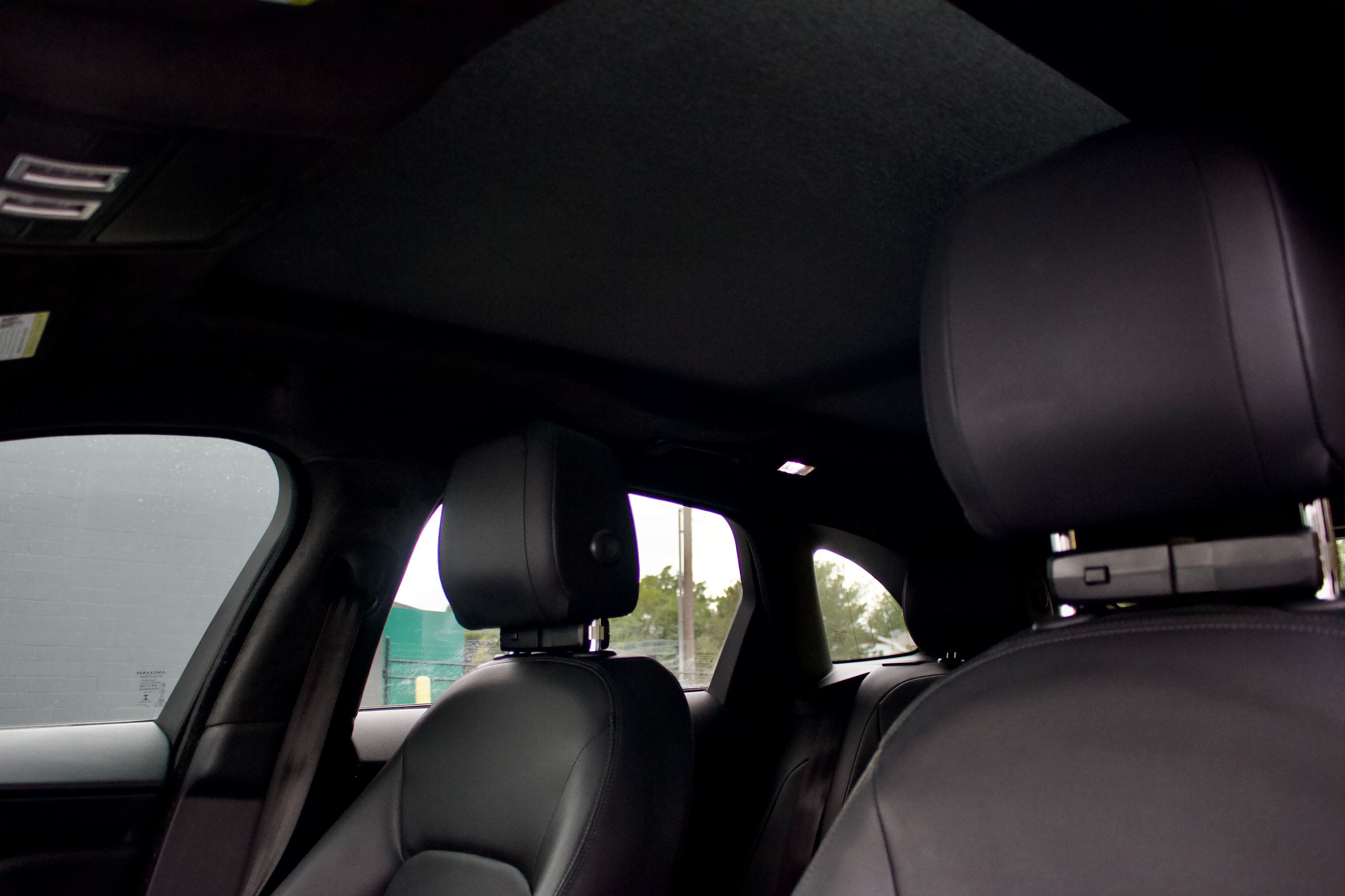 Jaguar F-PACE photo 26