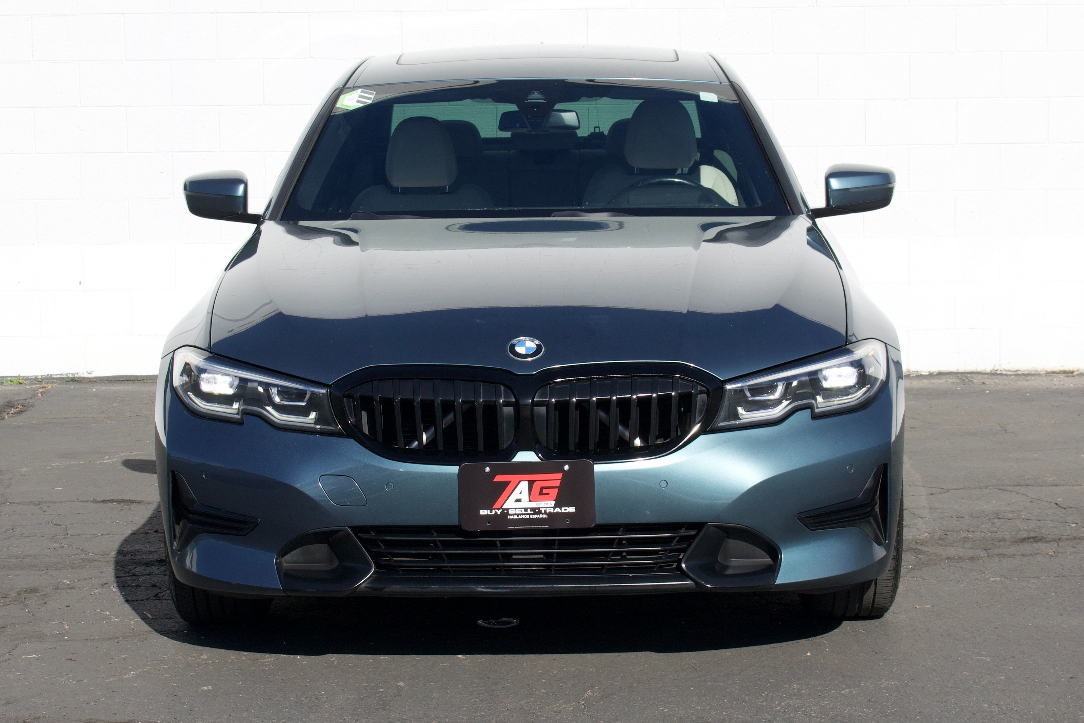 BMW 3 Series photo 11