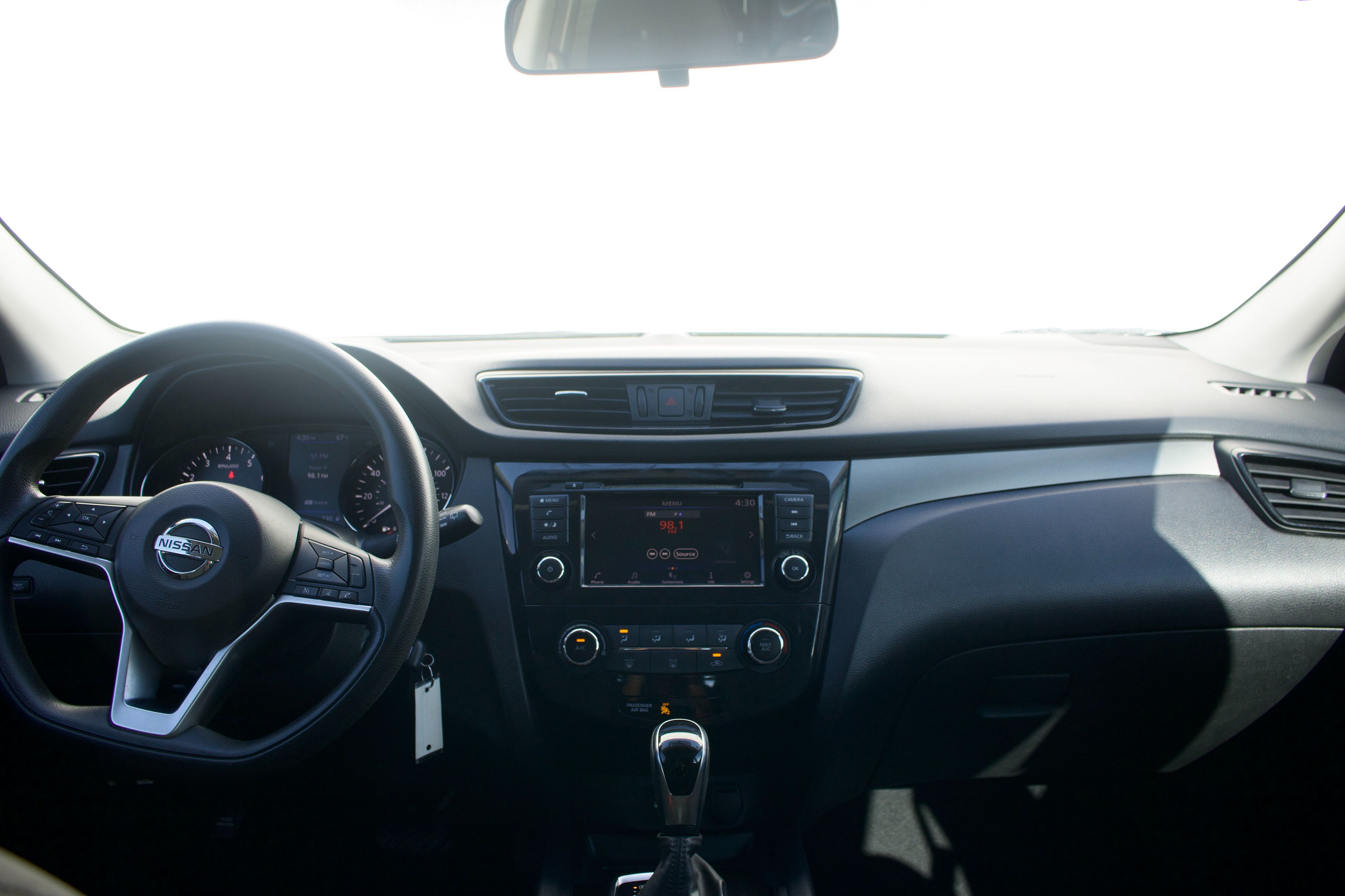 Nissan Rogue Sport photo 9
