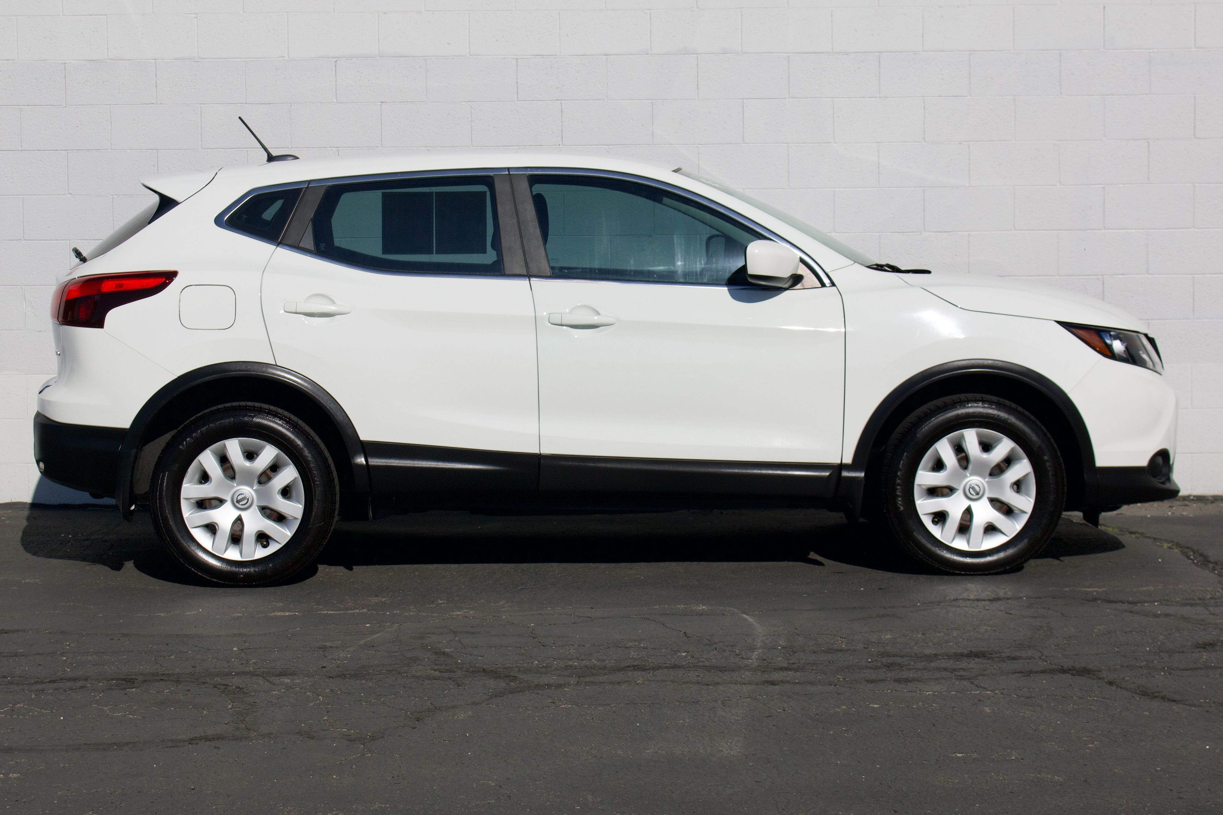 Nissan Rogue Sport photo 17