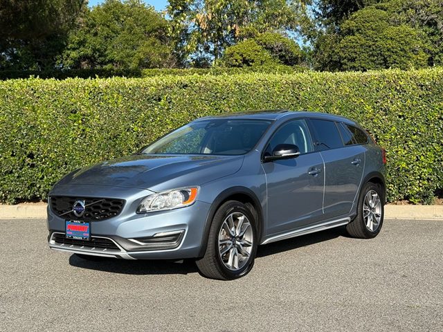 2017 Volvo V60 Cross Country T5 Premier AWD