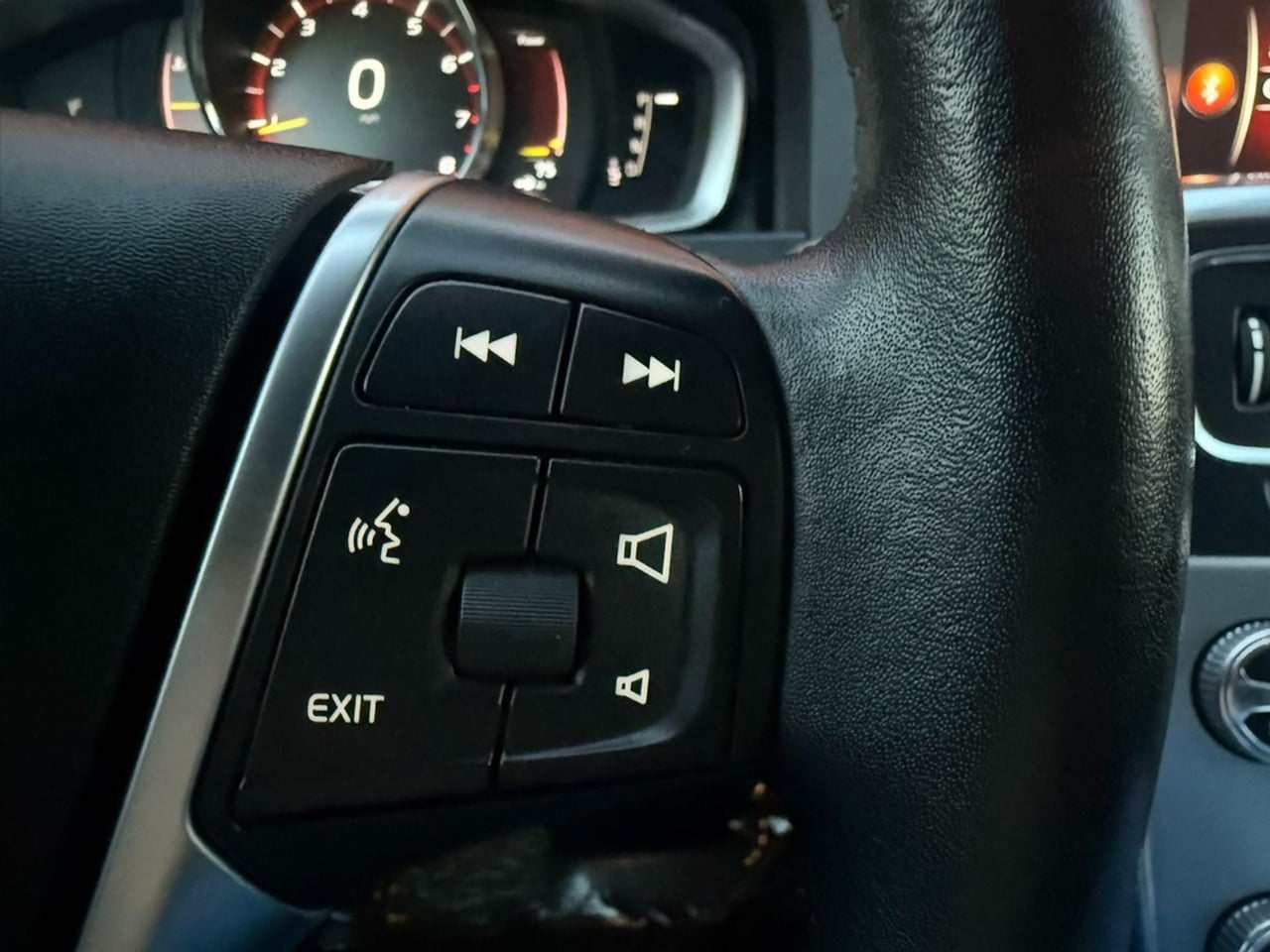 2017 Volvo V60 Base - Photo 52