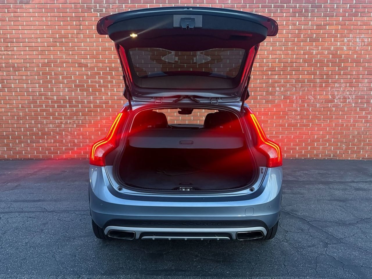2017 Volvo V60 Base - Photo 71