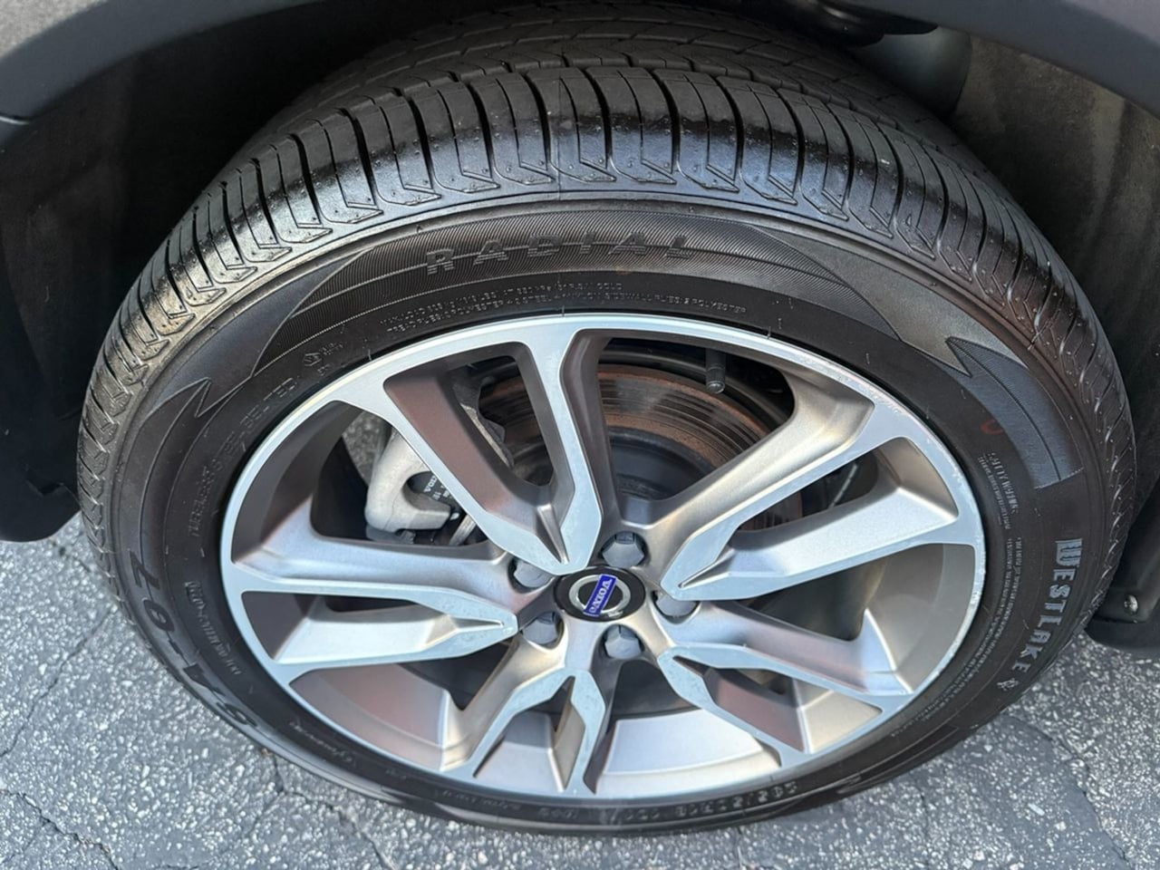 2017 Volvo V60 Base - Photo 20