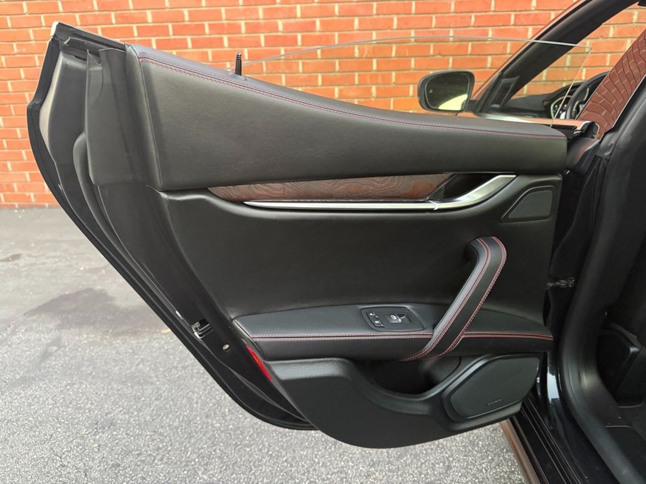 2017 Maserati Ghibli S - Photo 45