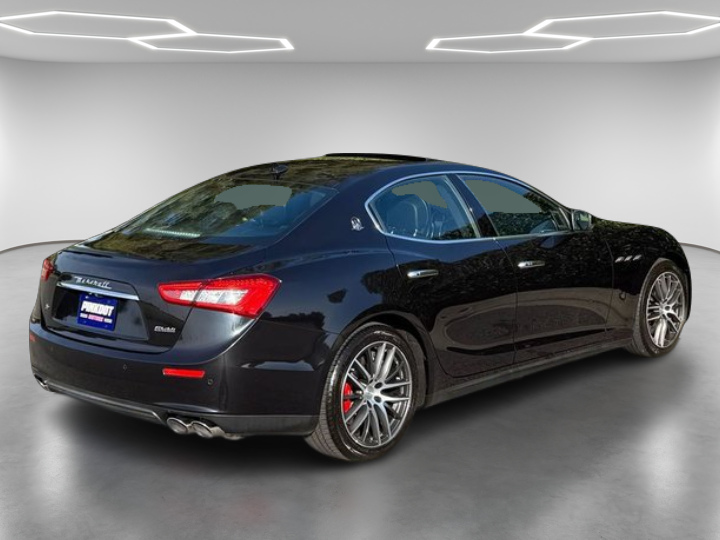 2017 Maserati Ghibli S - Photo 4