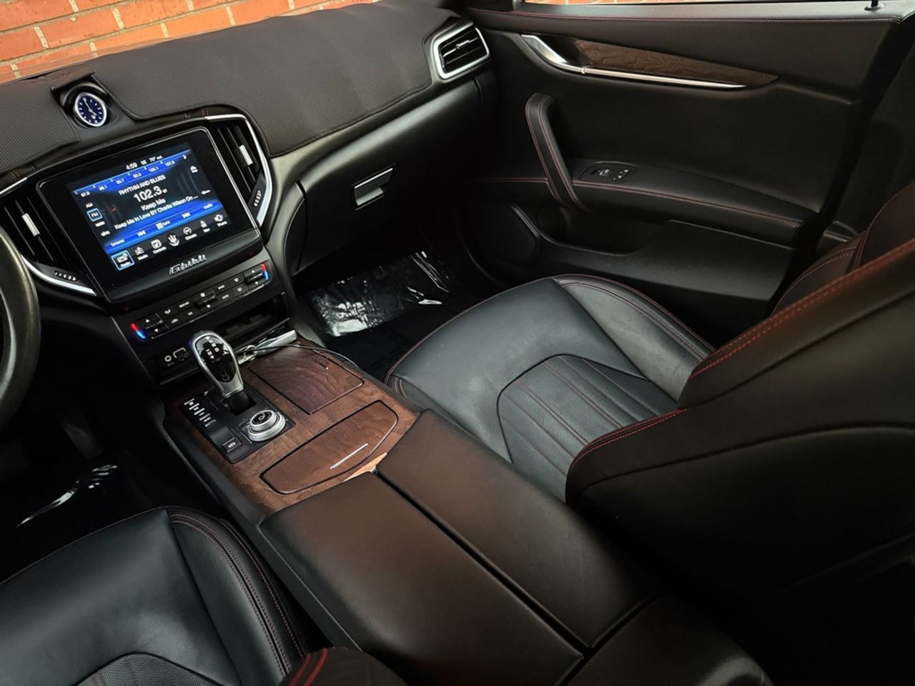 2017 Maserati Ghibli S - Photo 17