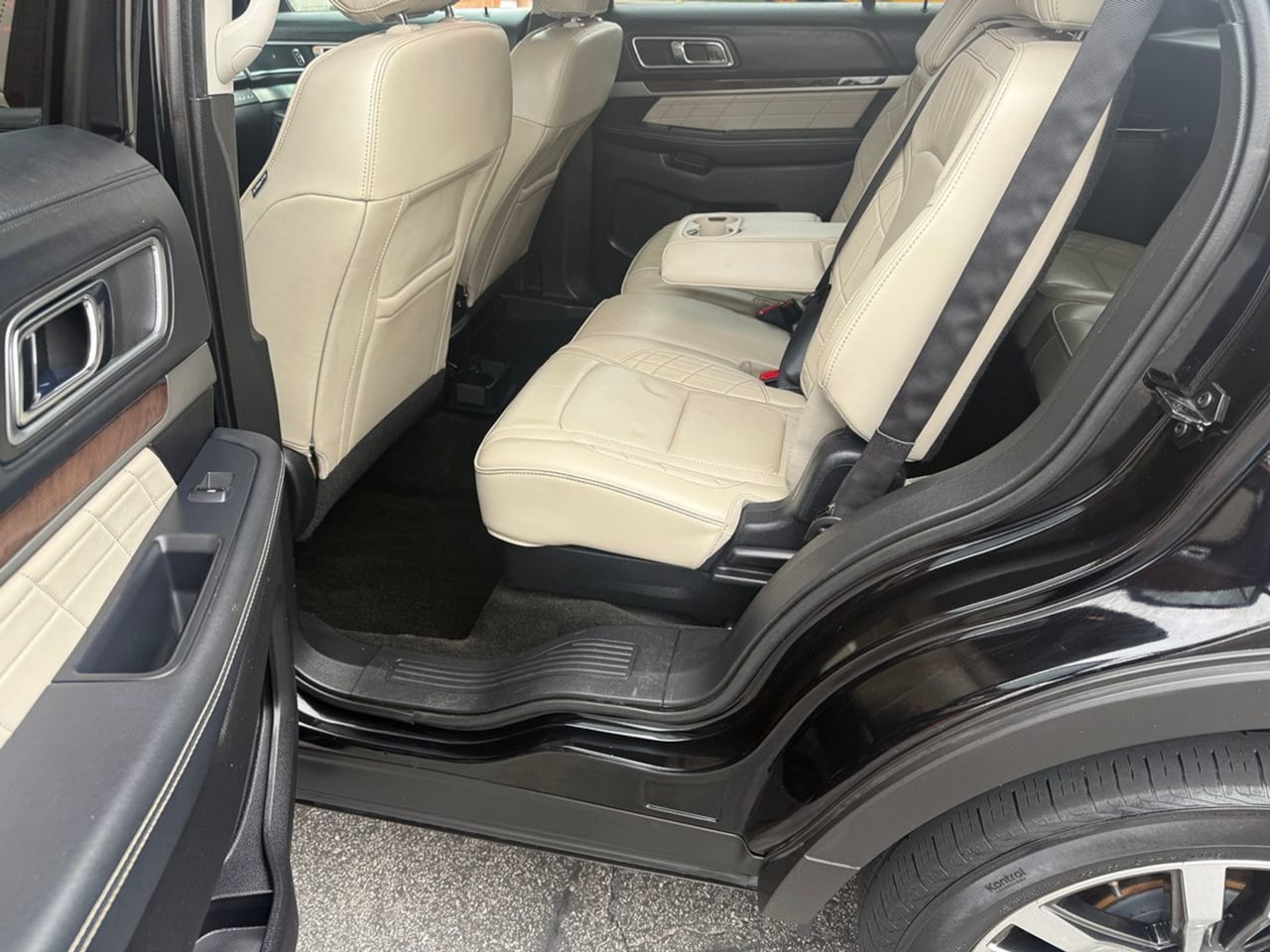 2016 Ford Explorer Platinum - Photo 36