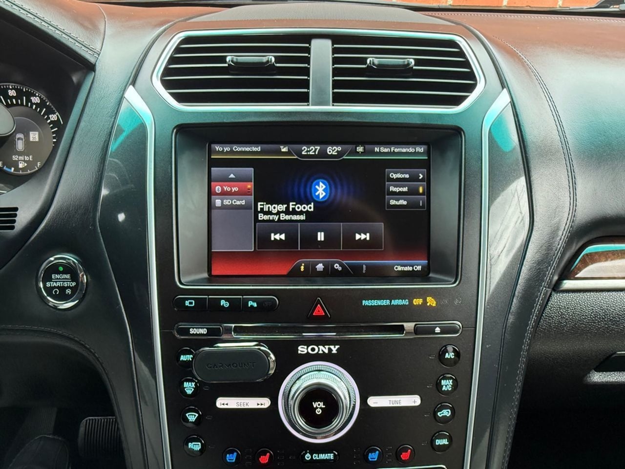 2016 Ford Explorer Platinum - Photo 23