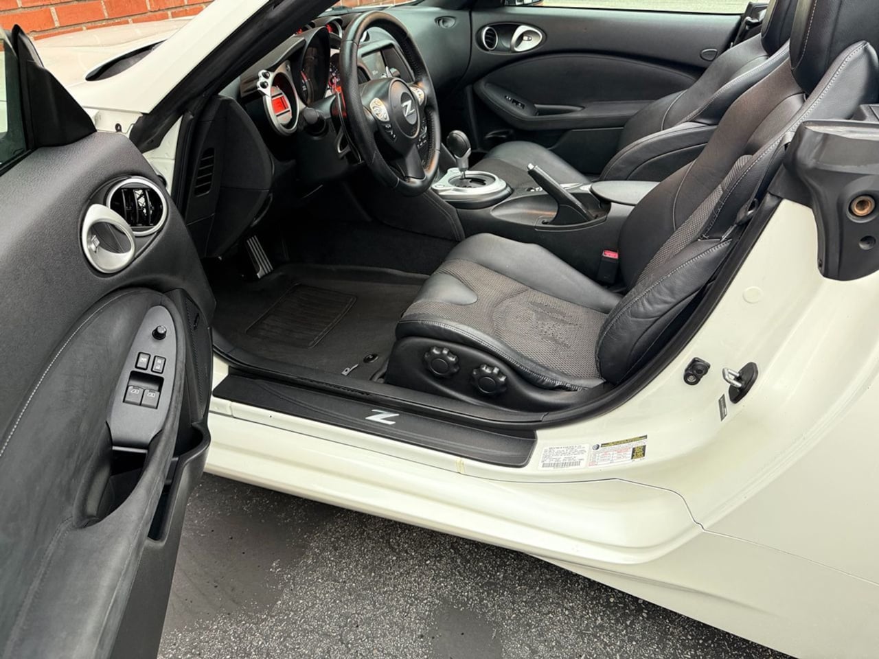 2010 Nissan 370Z Touring - Photo 40