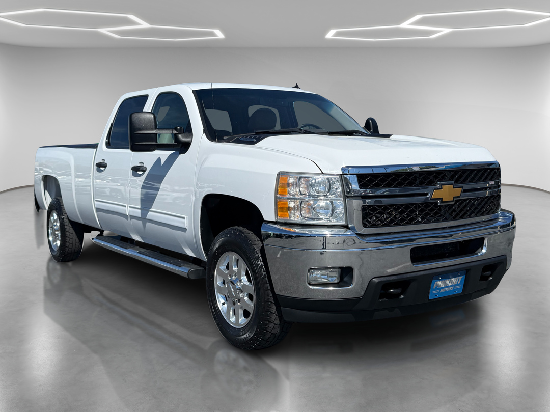 2013 Chevrolet Silverado 3500HD LT - Photo 2
