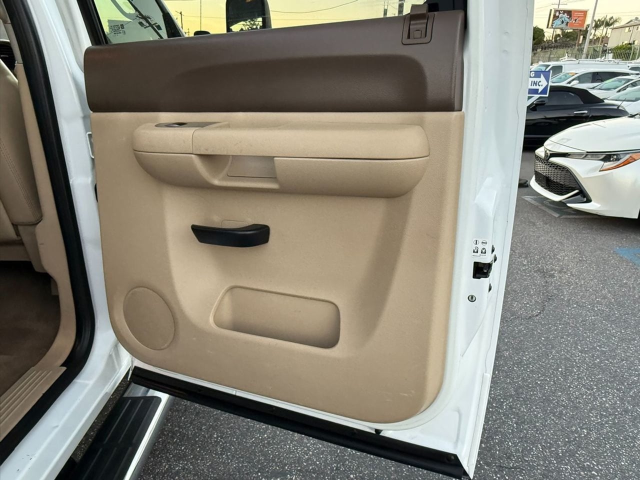 2013 Chevrolet Silverado 3500HD LT - Photo 30
