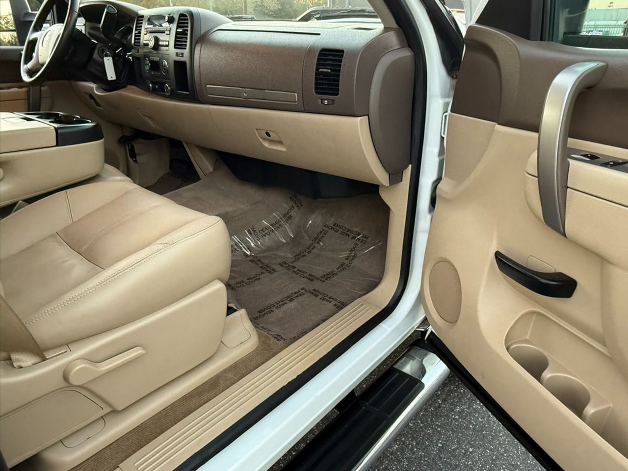 2013 Chevrolet Silverado 3500HD LT - Photo 10