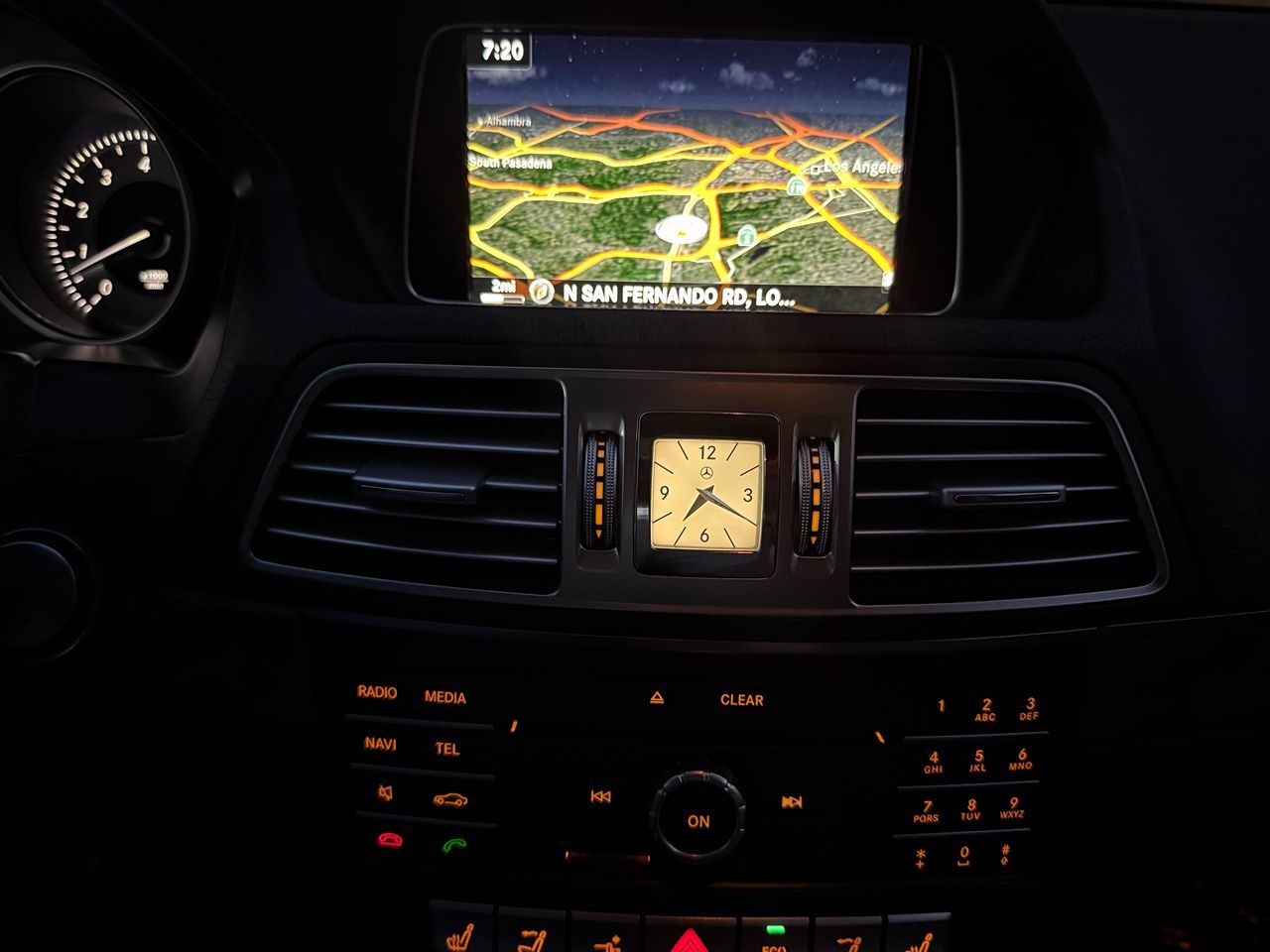 Mercedes-Benz E 550 photo 54