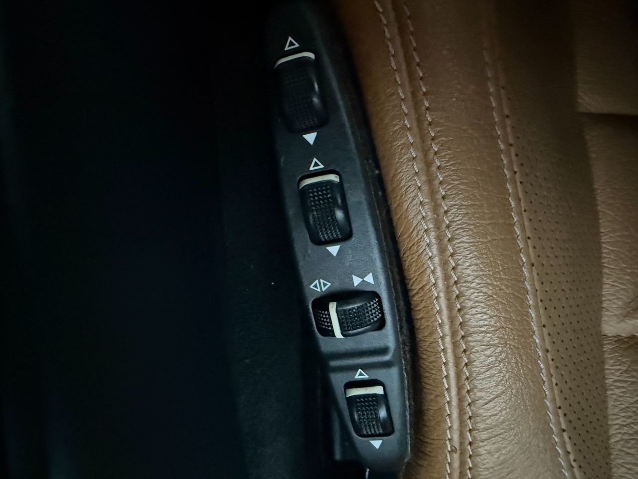 Mercedes-Benz E 550 photo 68
