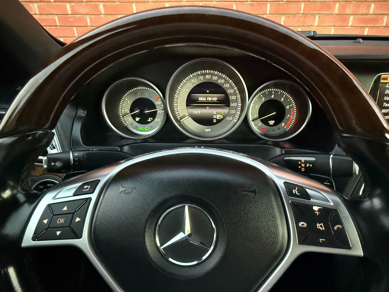 Mercedes-Benz E 550 photo 70