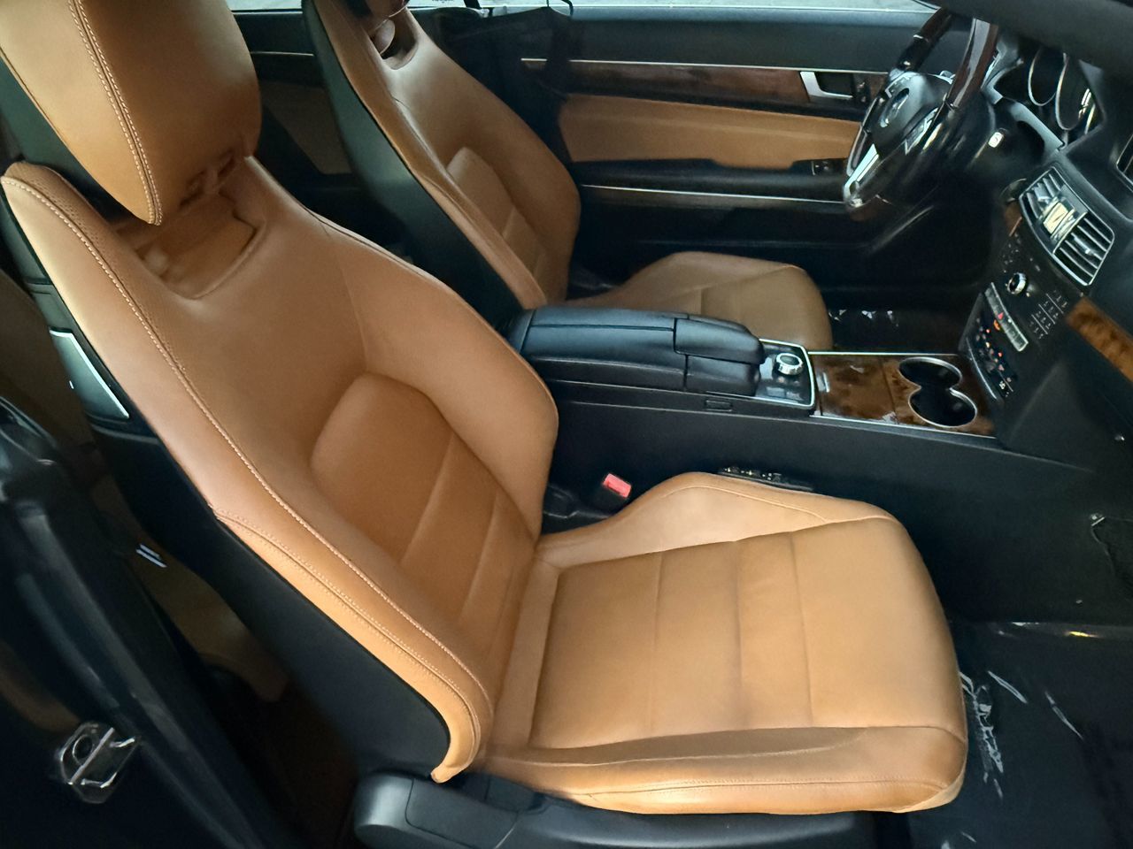 Mercedes-Benz E 550 photo 11