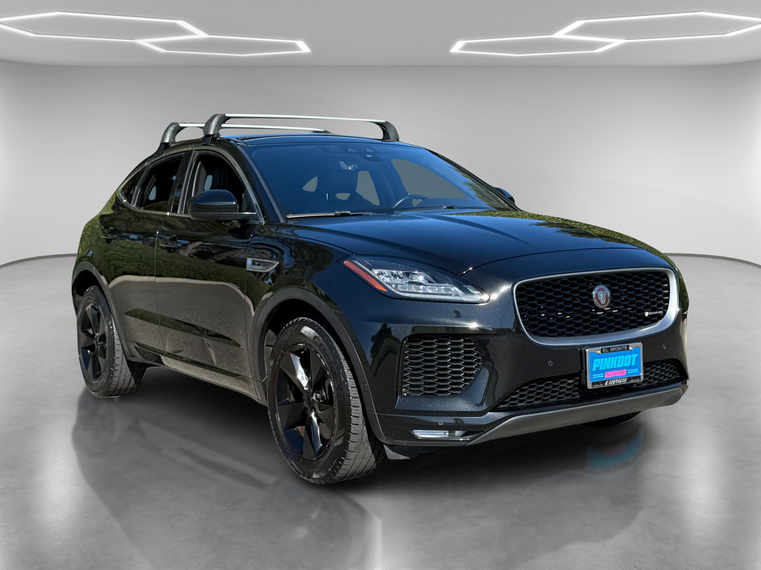 Jaguar E-PACE photo 2