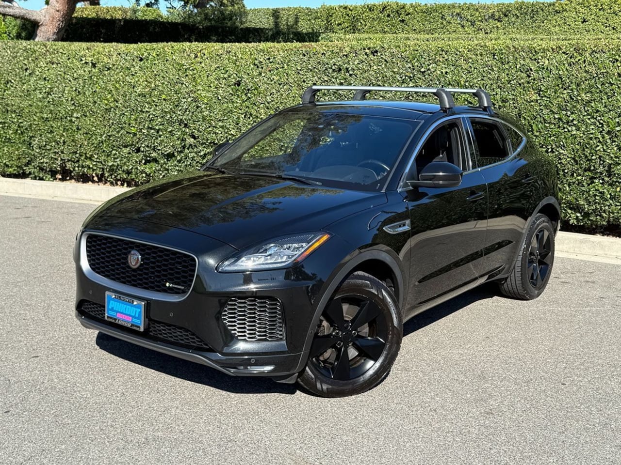 Jaguar E-PACE photo 26