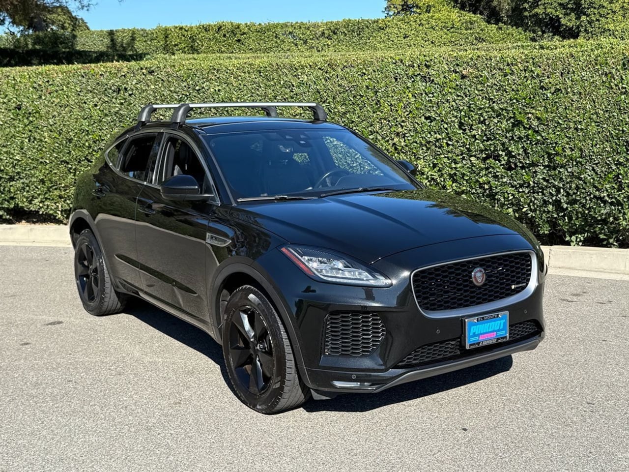 Jaguar E-PACE photo 27